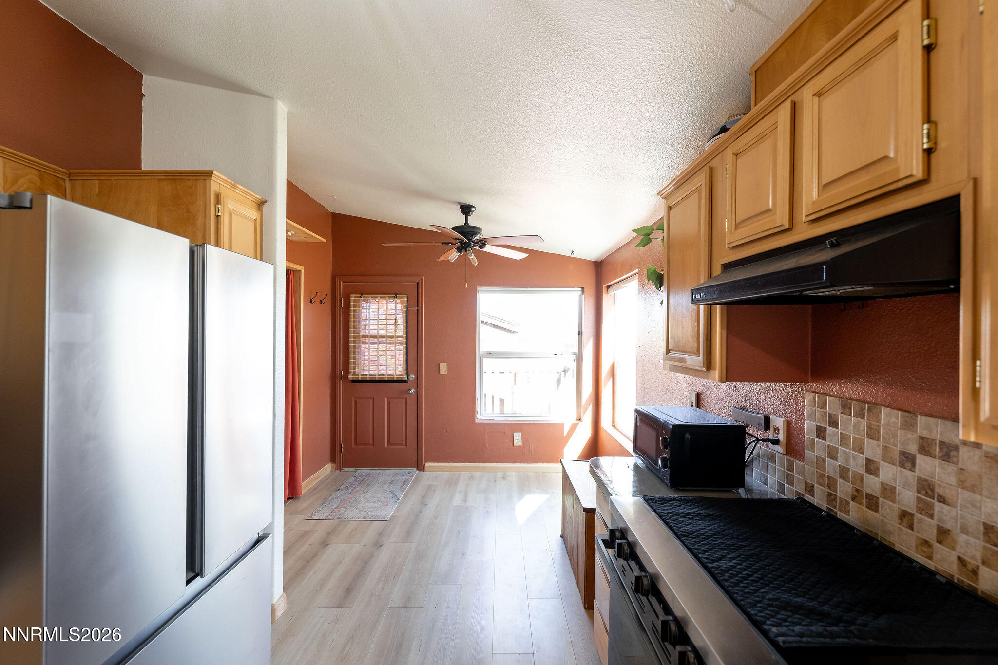 1351 W Spruce Street Property Photo 6