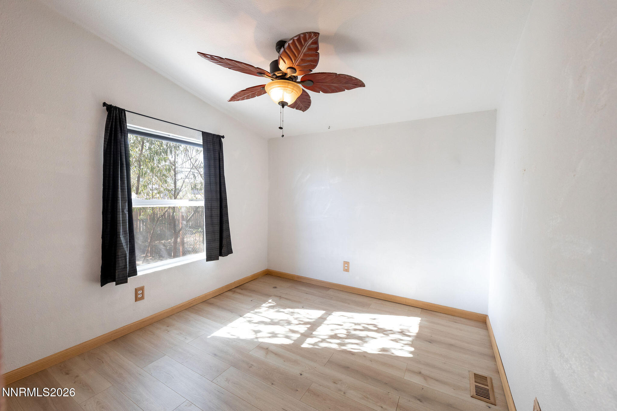 1351 W Spruce Street Property Photo 12