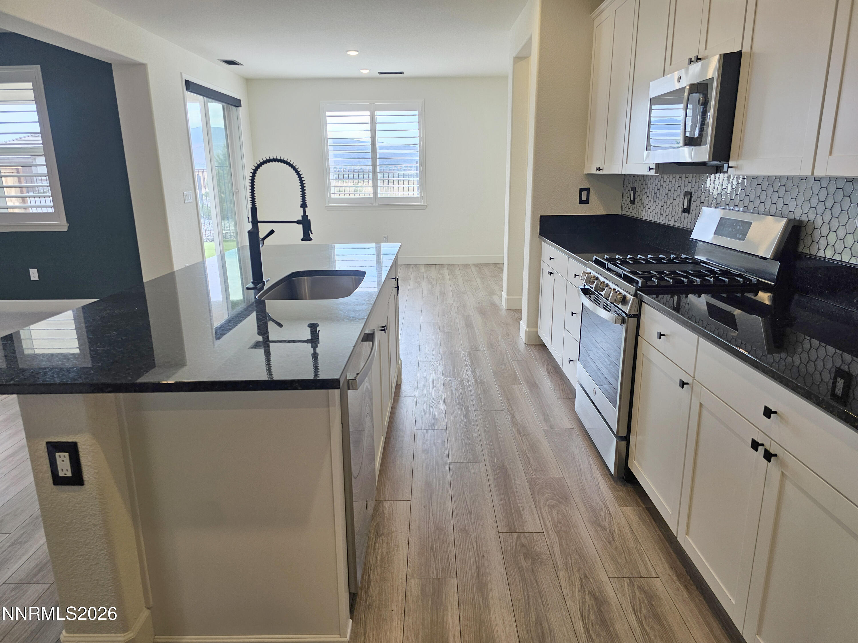 6388 Red Stable Road Property Photo 5