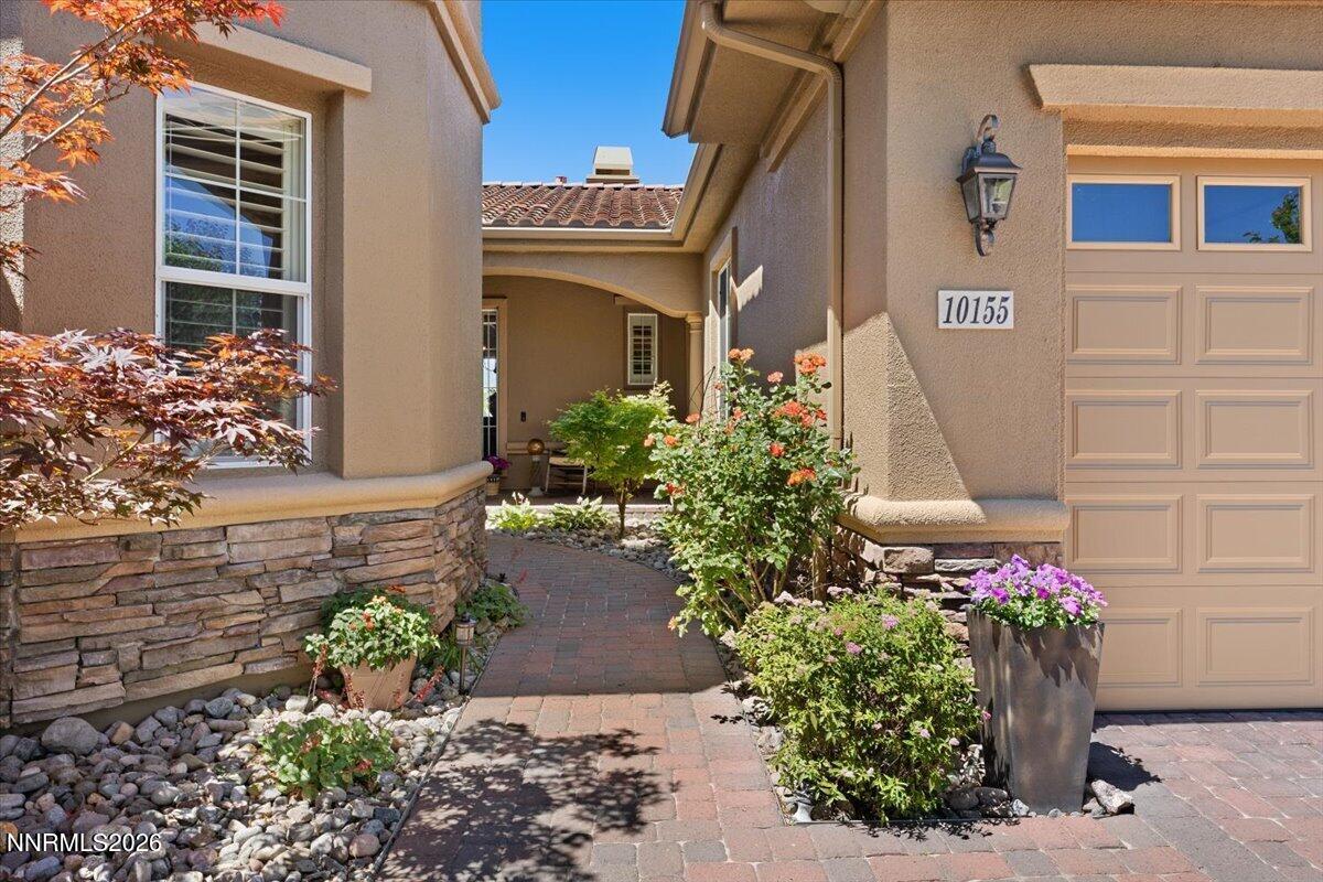 10155 Burghley Court Property Photo 2