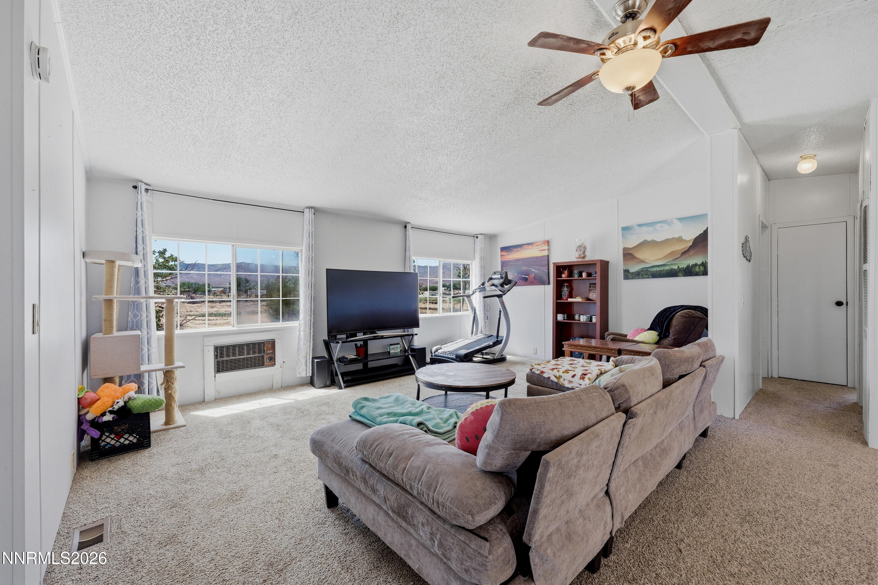 9095 Calico Way Property Photo 6