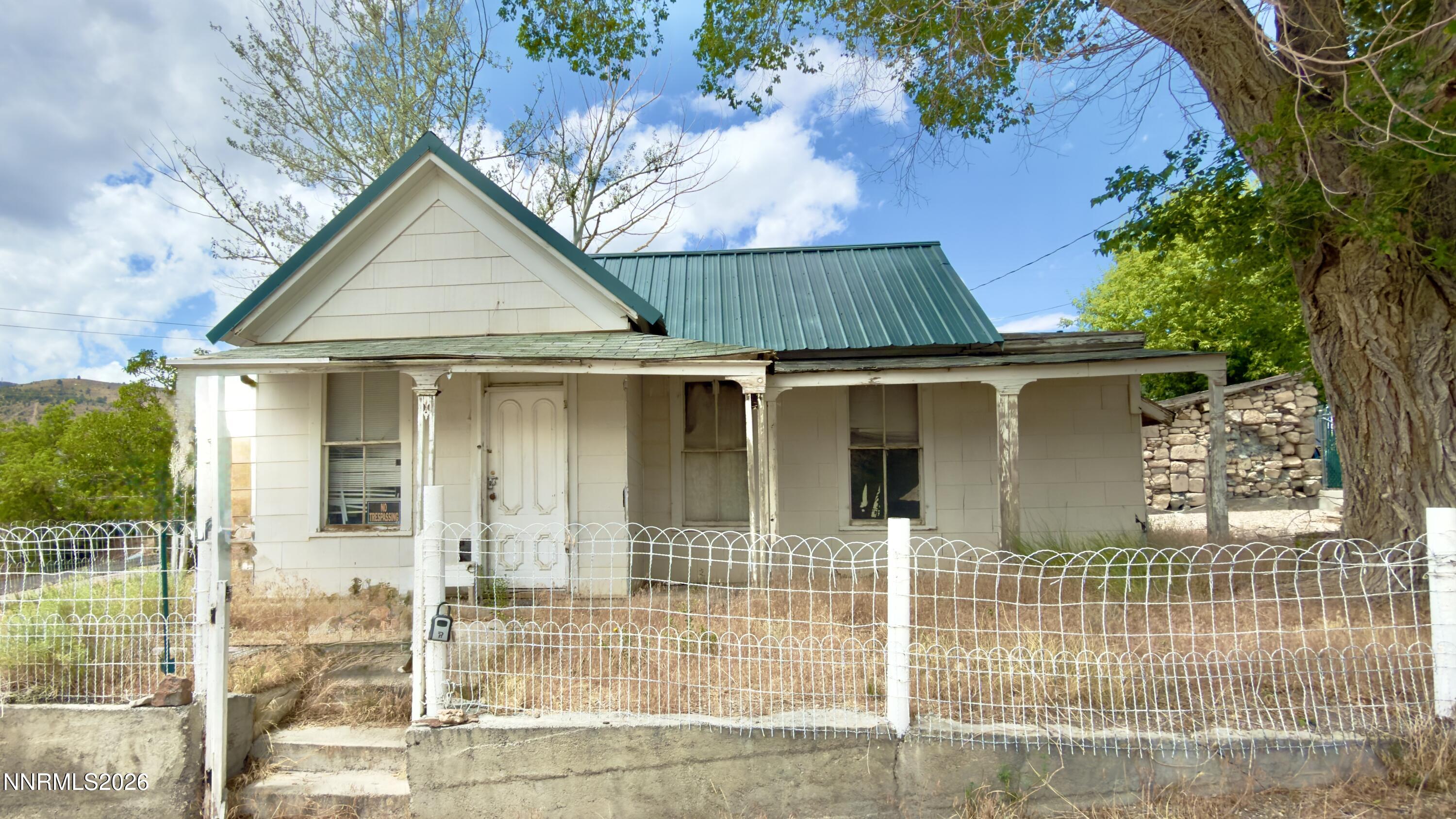 40 N O'neil Avenue Property Photo 1