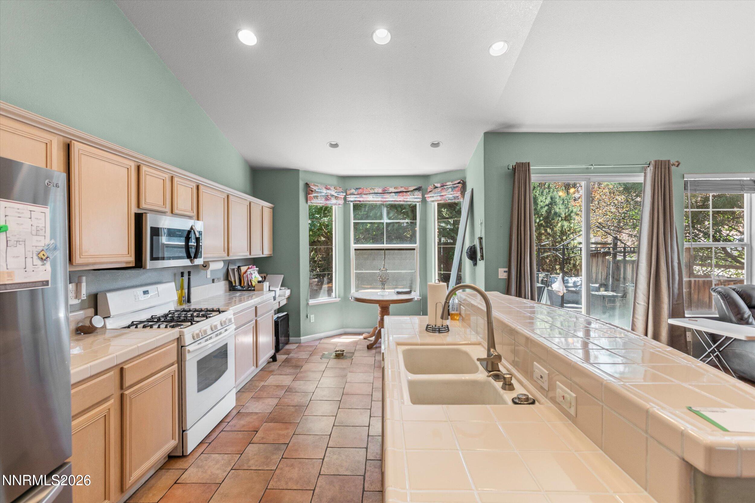 6617 Copper Ann Drive Property Photo 13