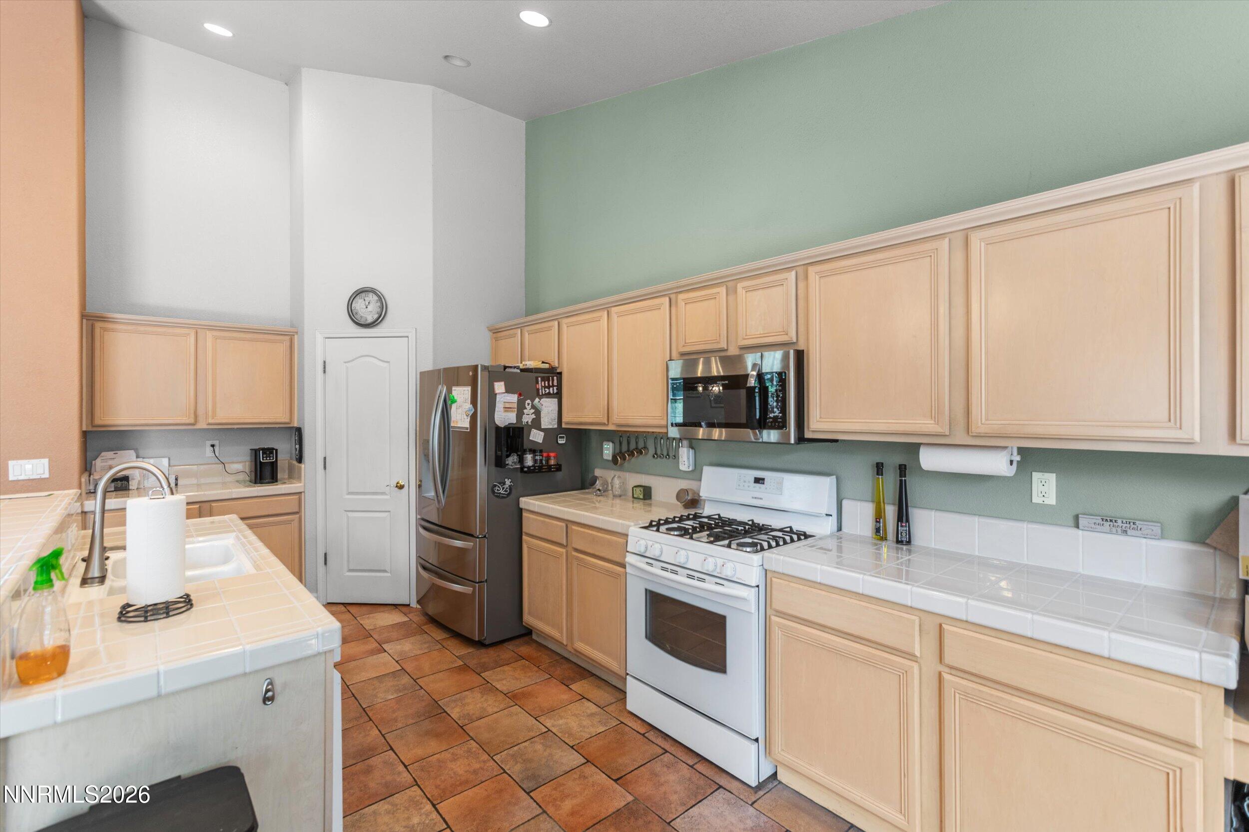 6617 Copper Ann Drive Property Photo 15
