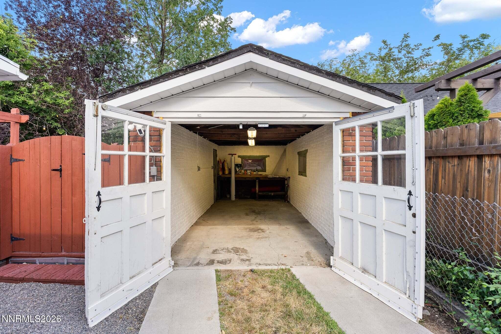 930 Nixon Avenue Property Photo 16