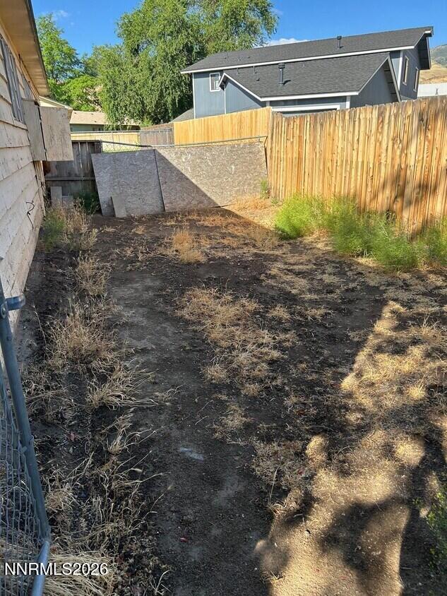 2010 W Sheffield Way Property Photo 4