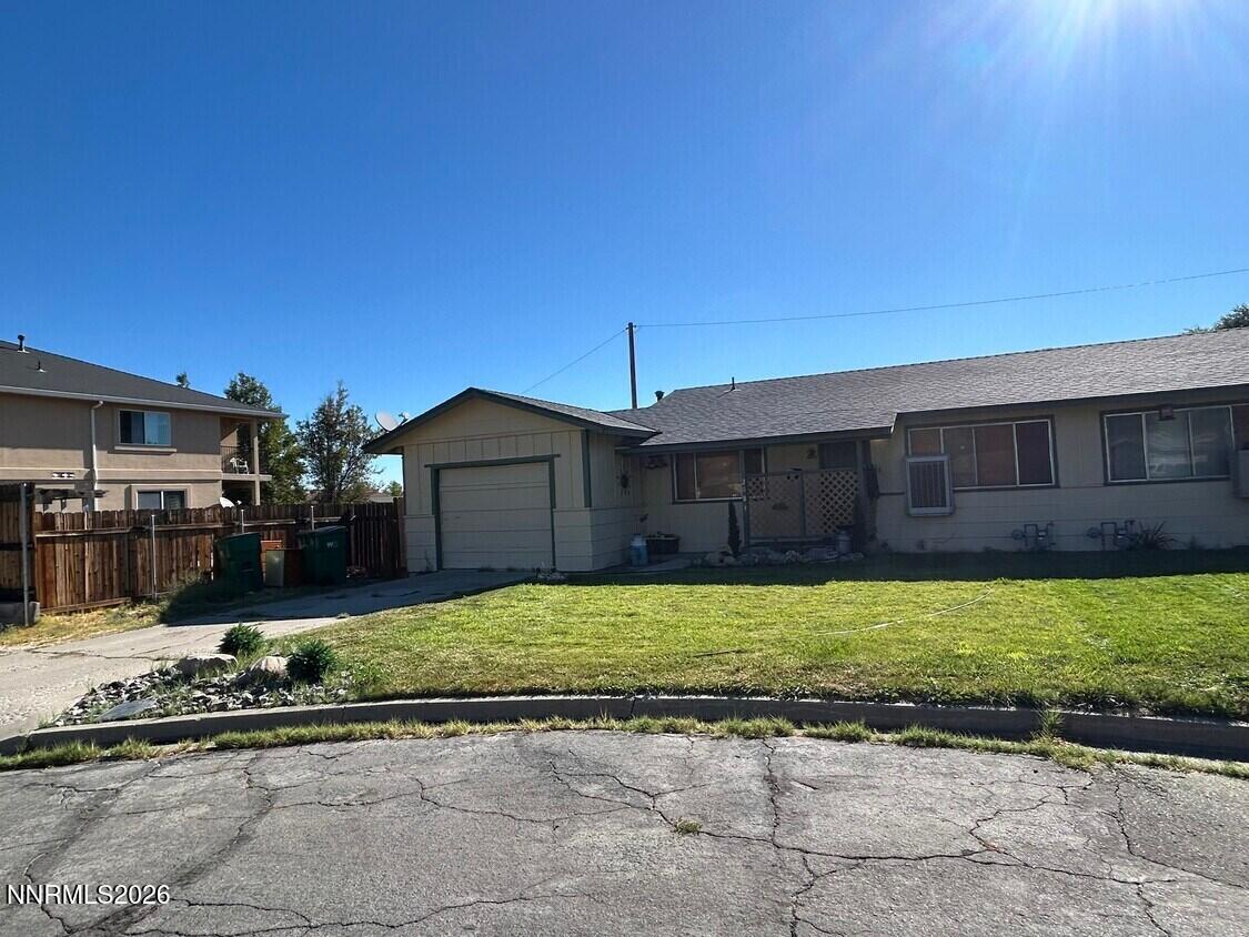 2079 E Sheffield Way Property Photo 1