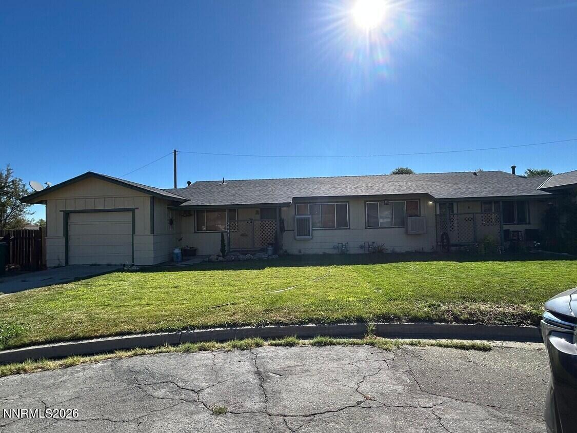 2079 E Sheffield Way Property Photo 2