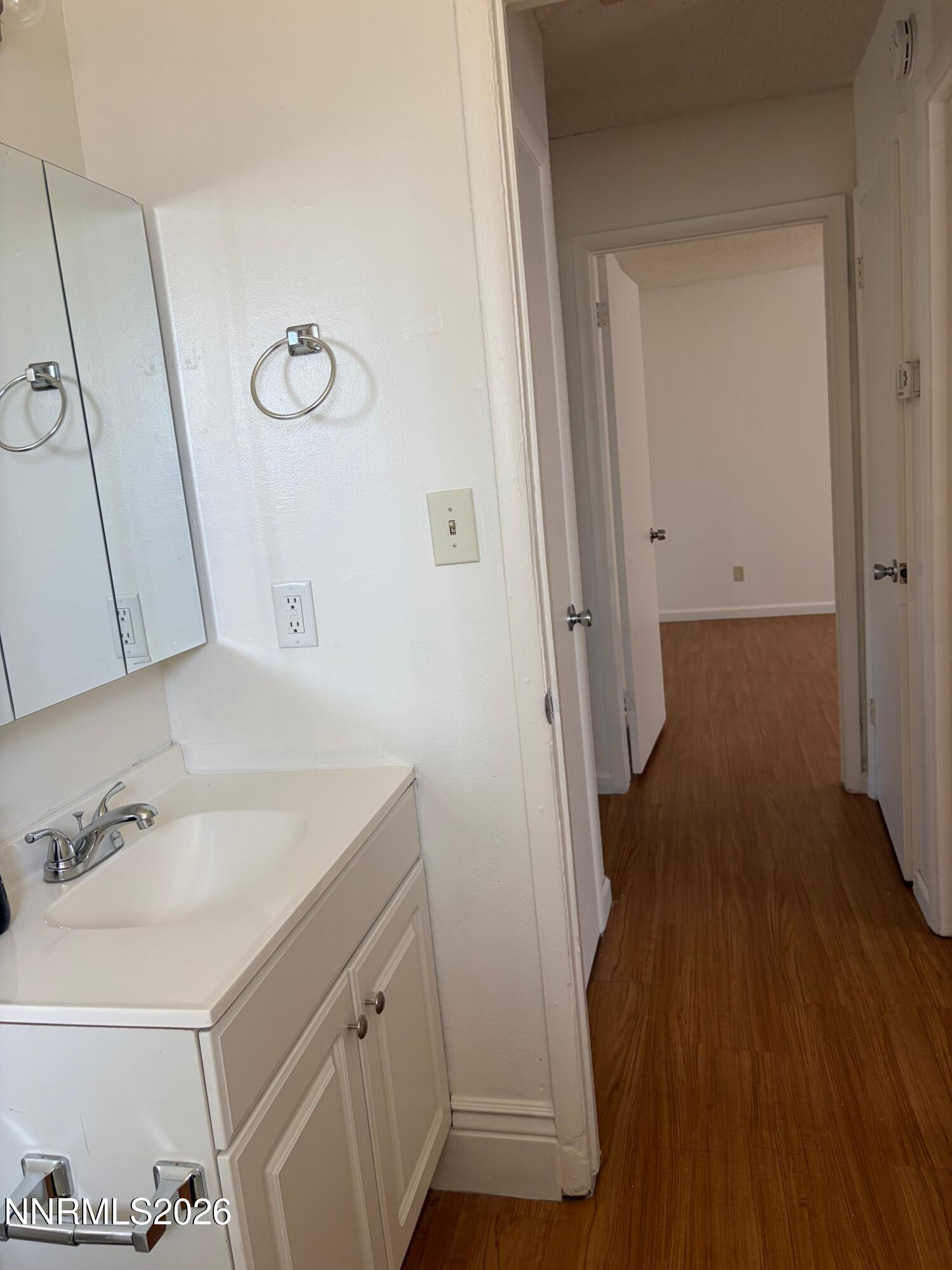 2079 E Sheffield Way Property Photo 6