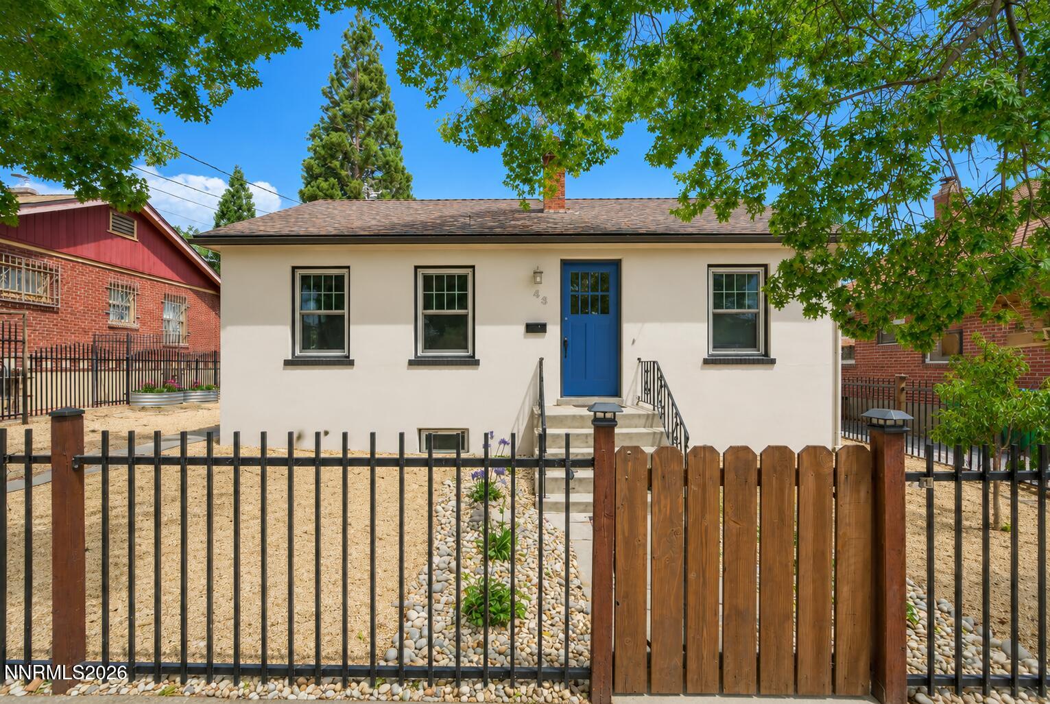 443 Burns Street Property Photo 6