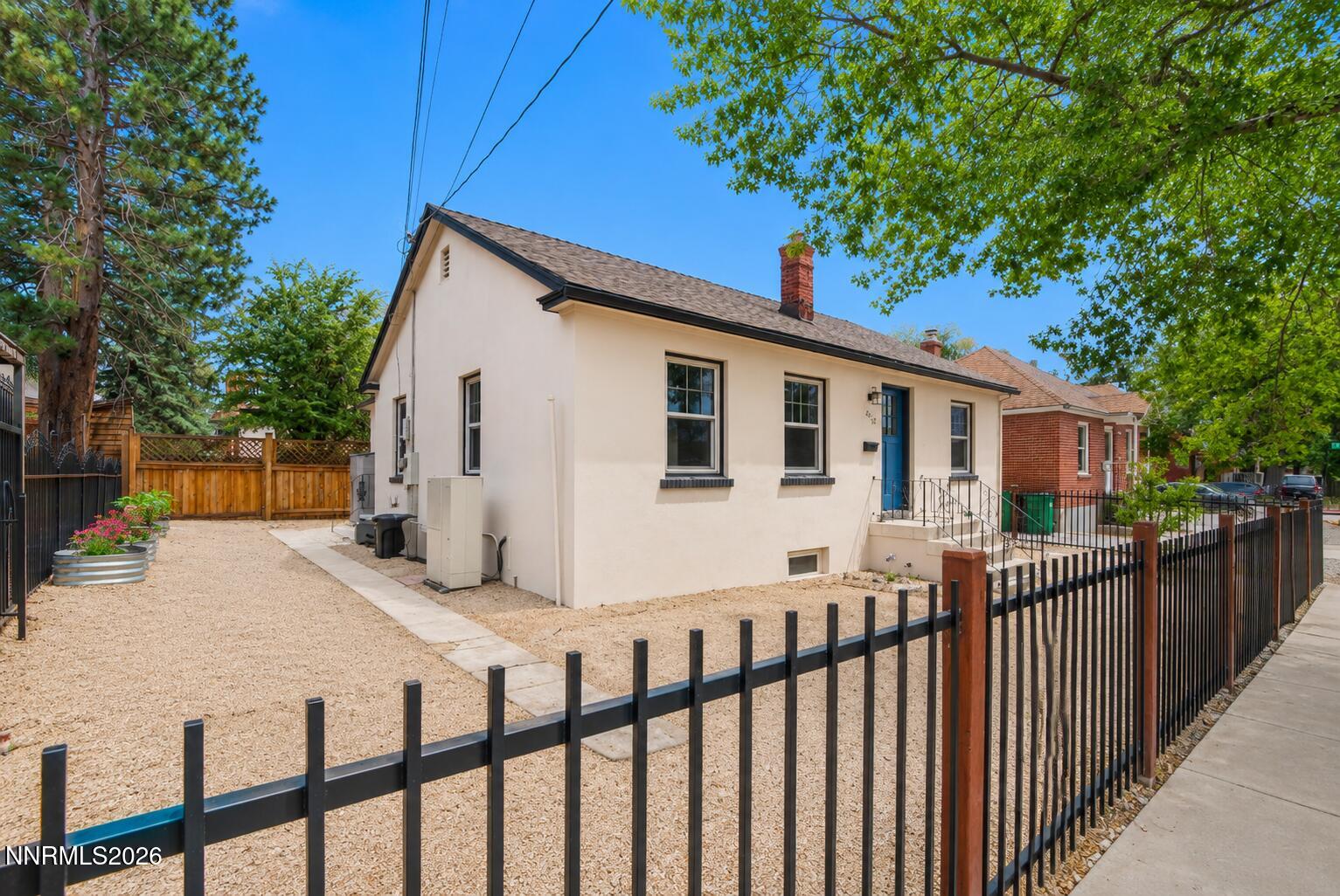 443 Burns Street Property Photo 7