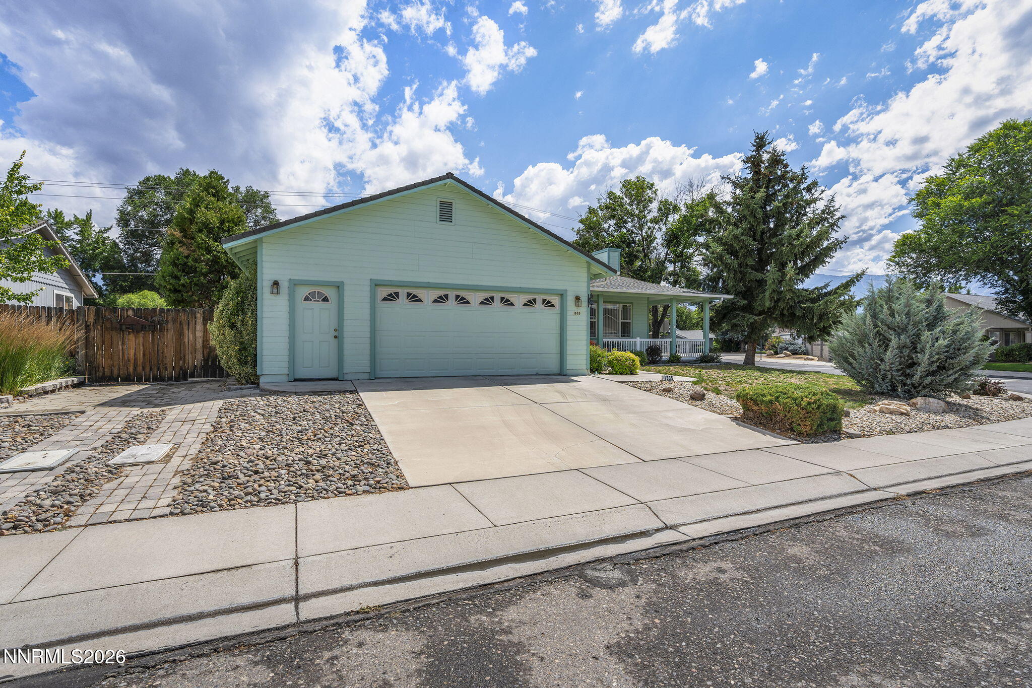 1335 E Marion Russell Drive Property Photo 1