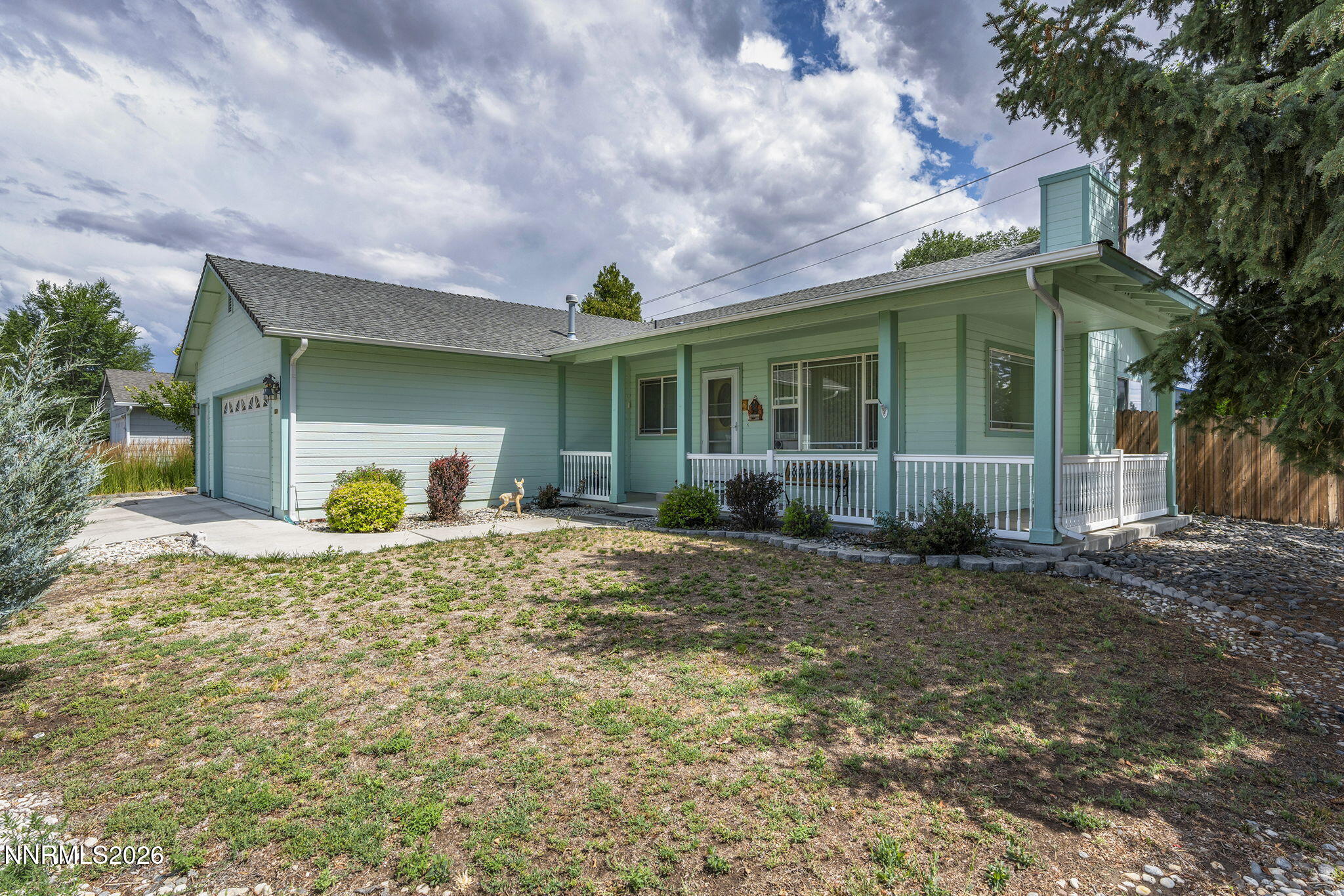 1335 E Marion Russell Drive Property Photo 2