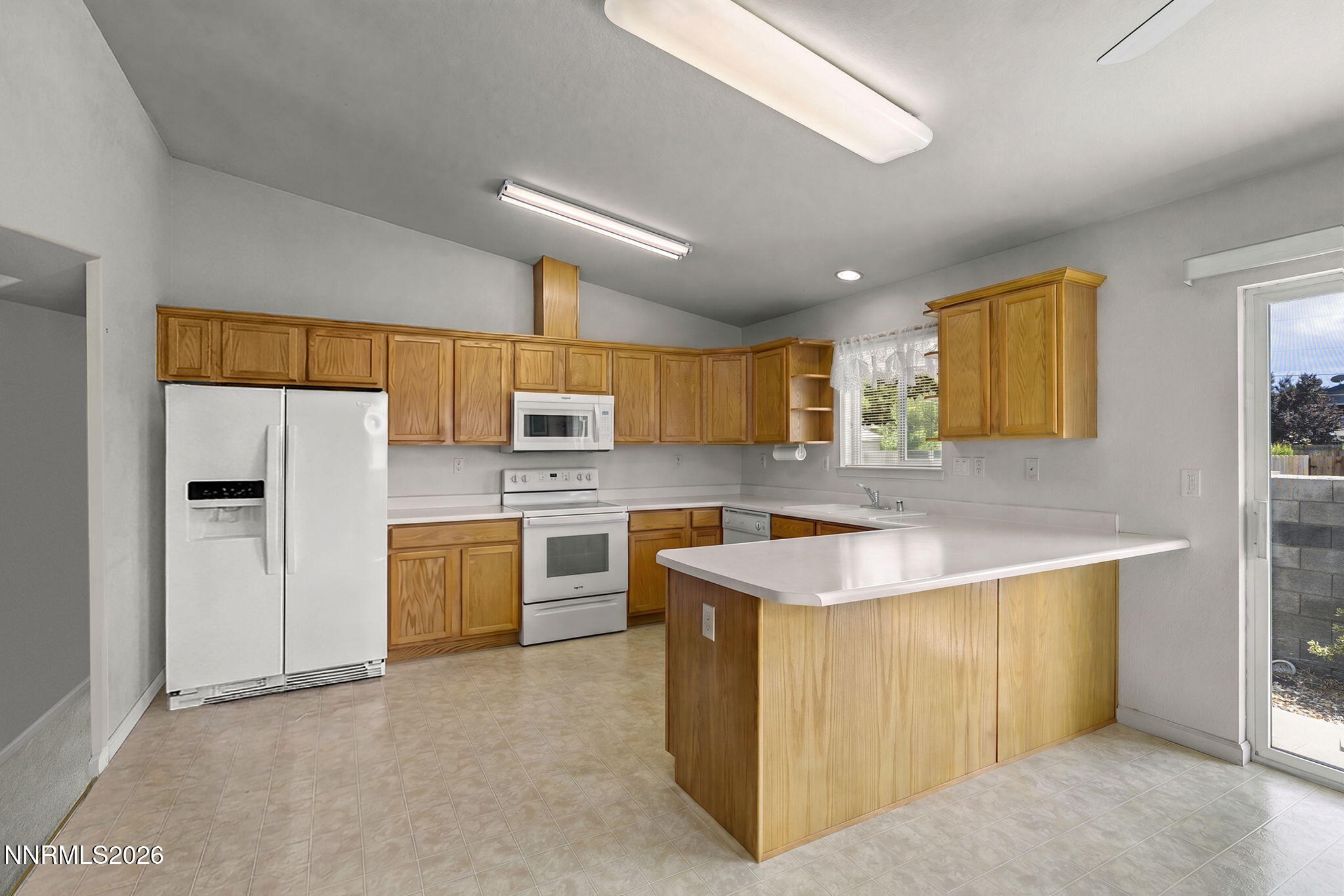 1335 E Marion Russell Drive Property Photo 6