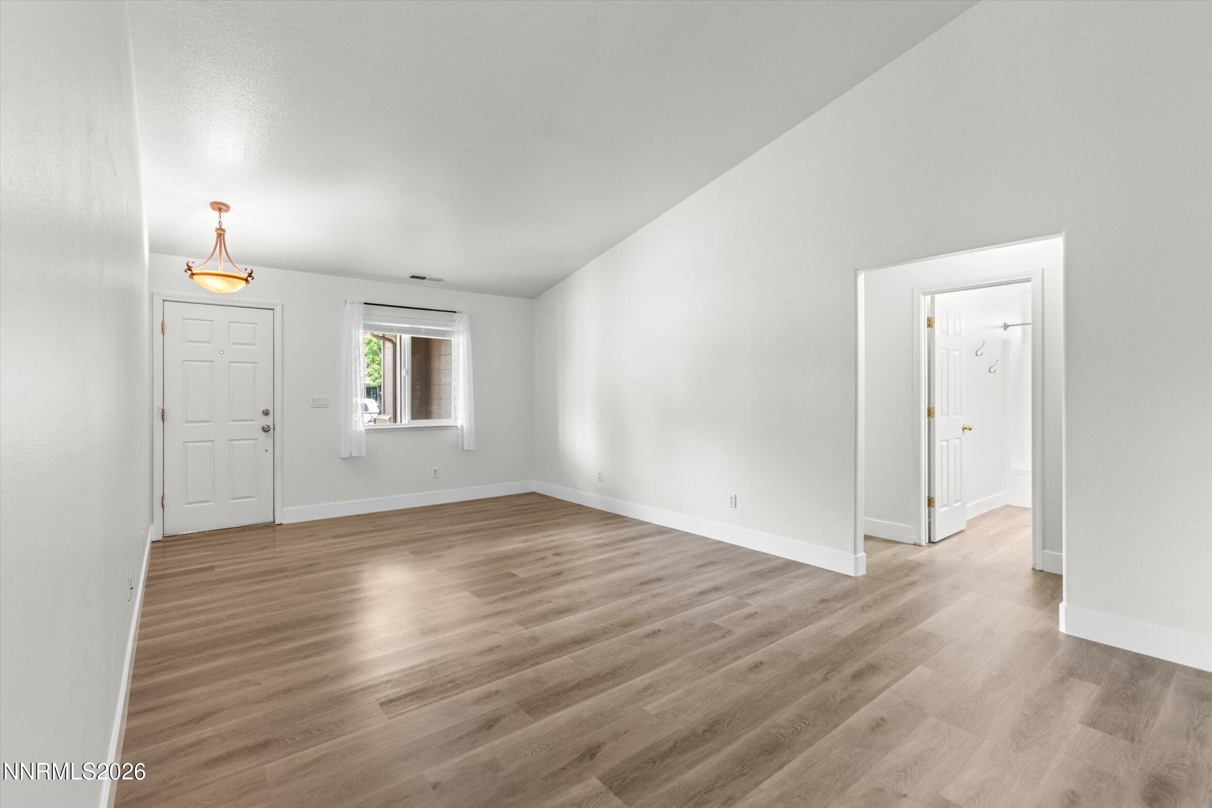 9830 Crystalline Drive Property Photo 7