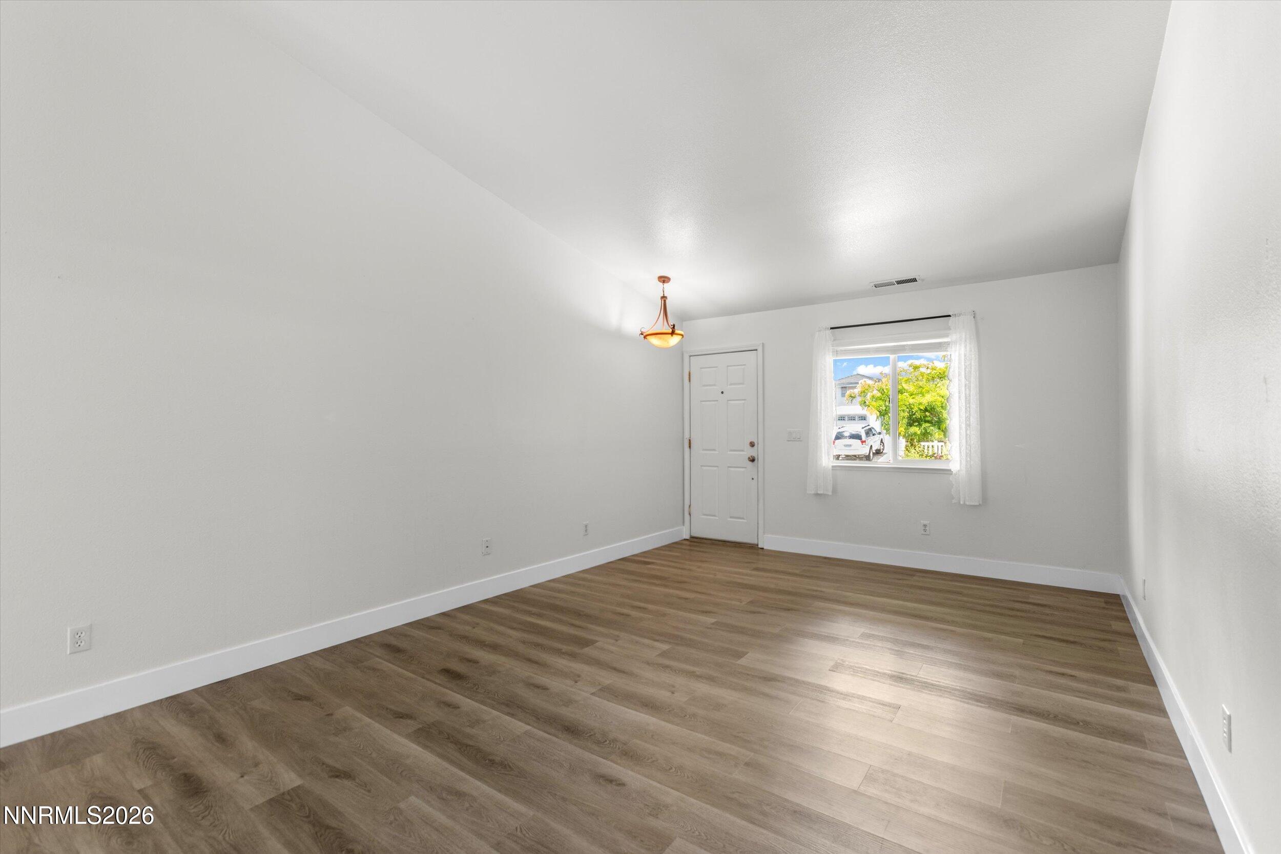 9830 Crystalline Drive Property Photo 7