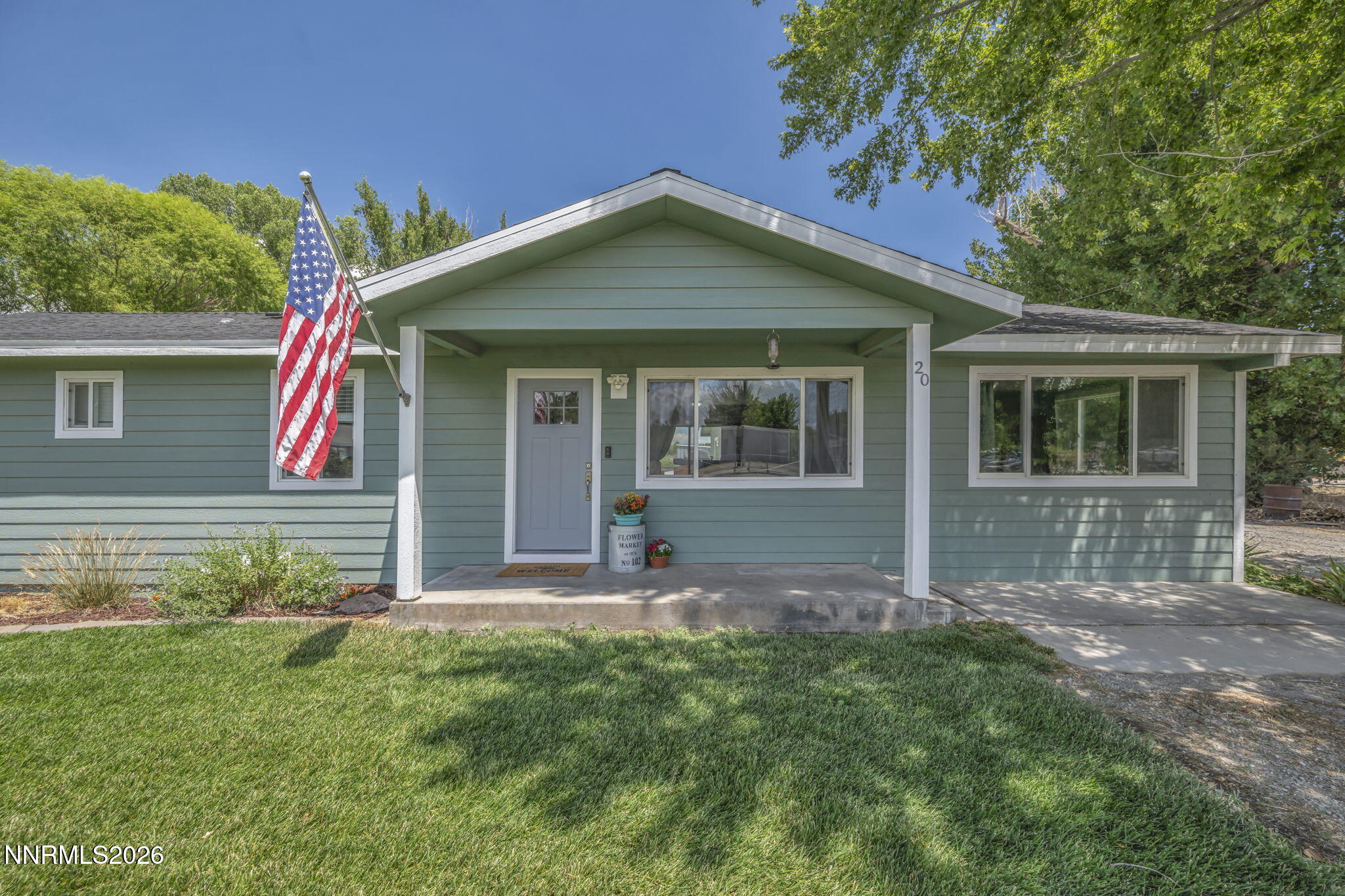 20 Baker Lane Property Photo 2