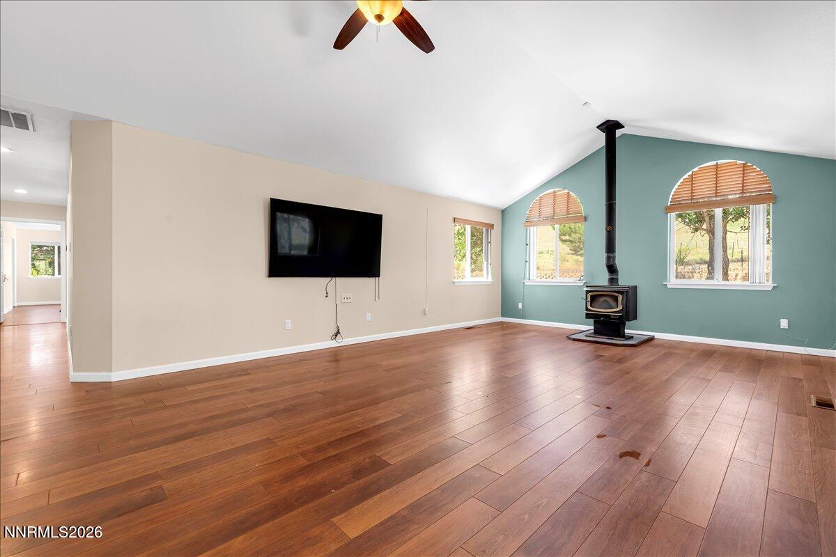 905 Thoroughbred Circle Property Photo 15
