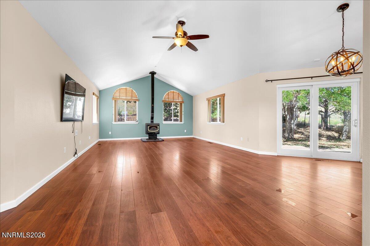 905 Thoroughbred Circle Property Photo 17