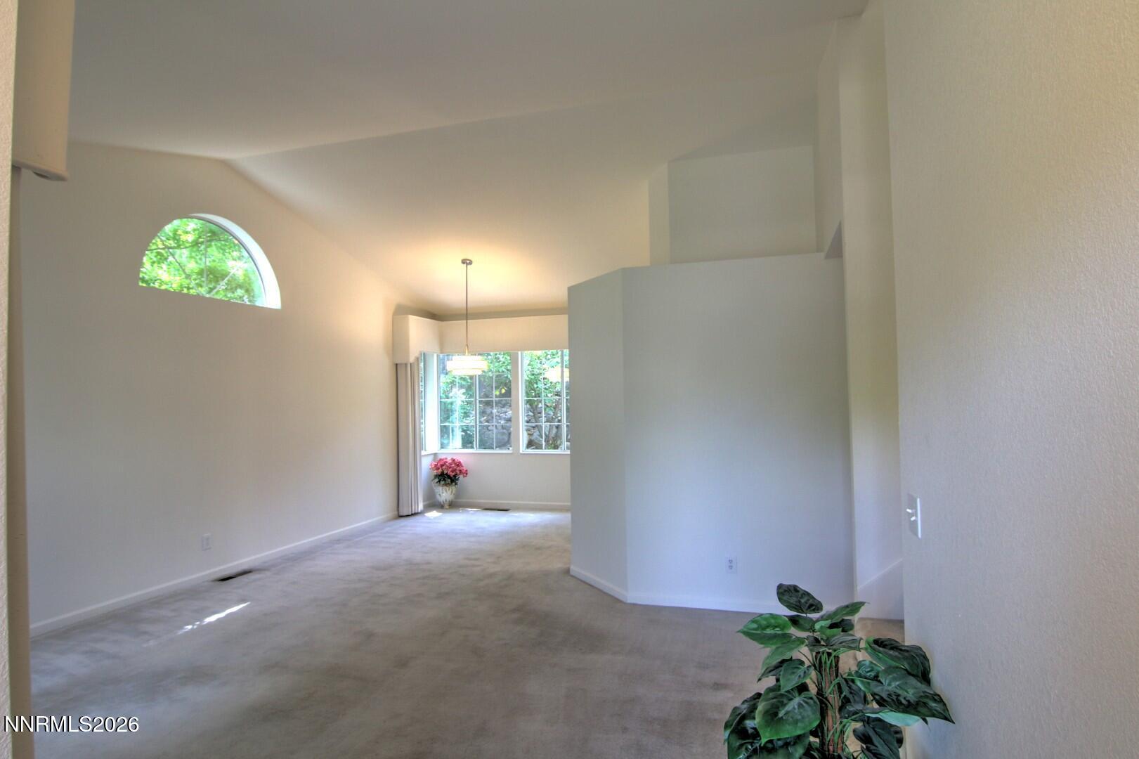 995 Leah Circle Property Photo 4