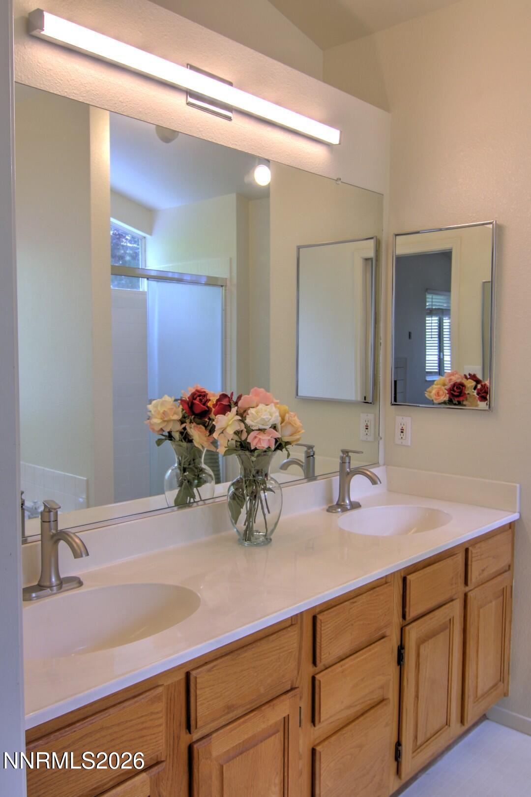 995 Leah Circle Property Photo 24