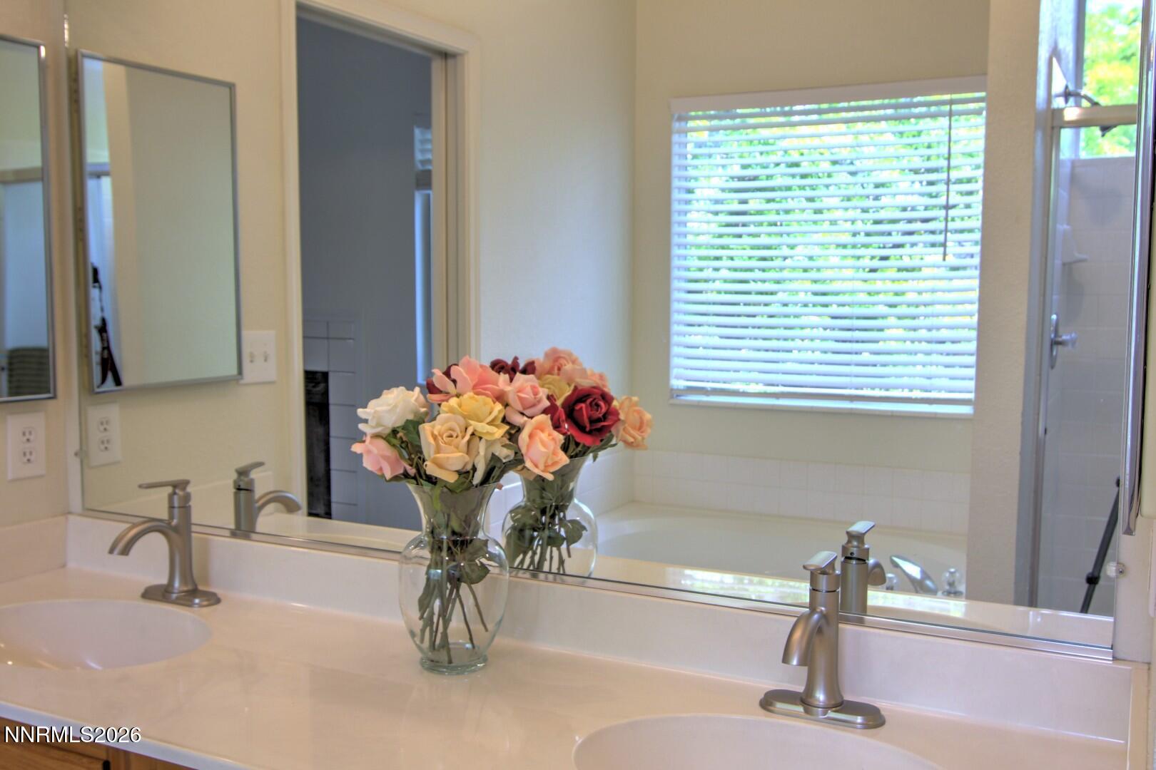 995 Leah Circle Property Photo 25