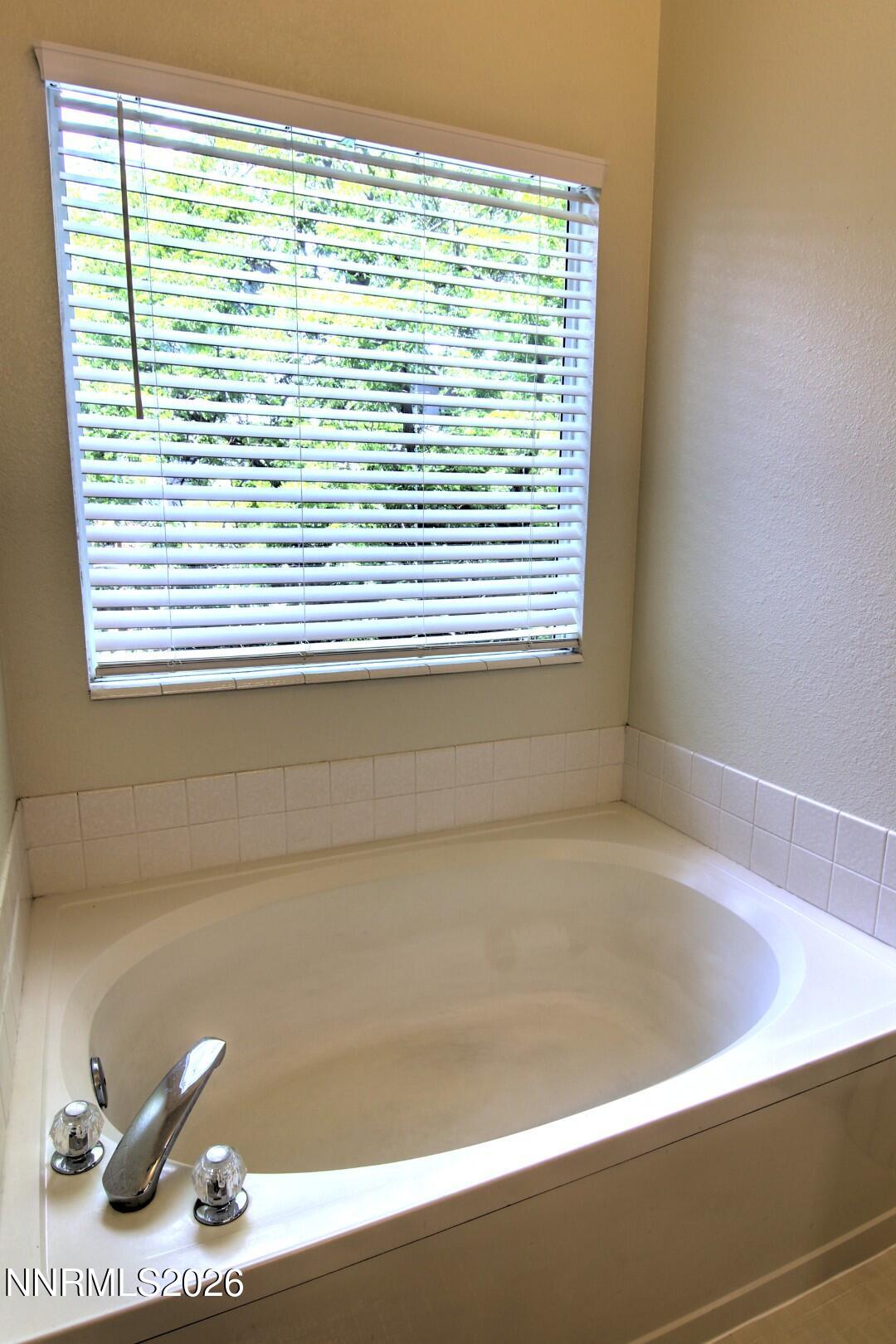 995 Leah Circle Property Photo 26