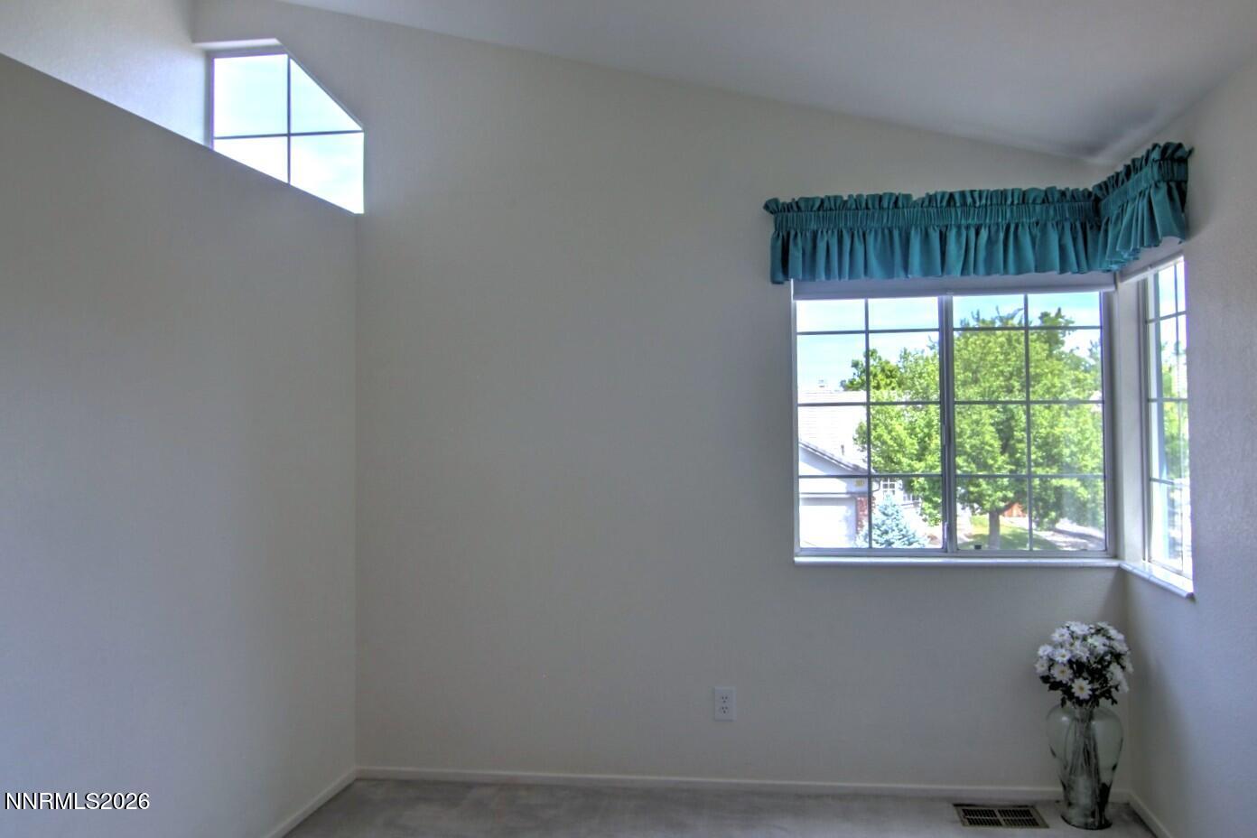 995 Leah Circle Property Photo 35