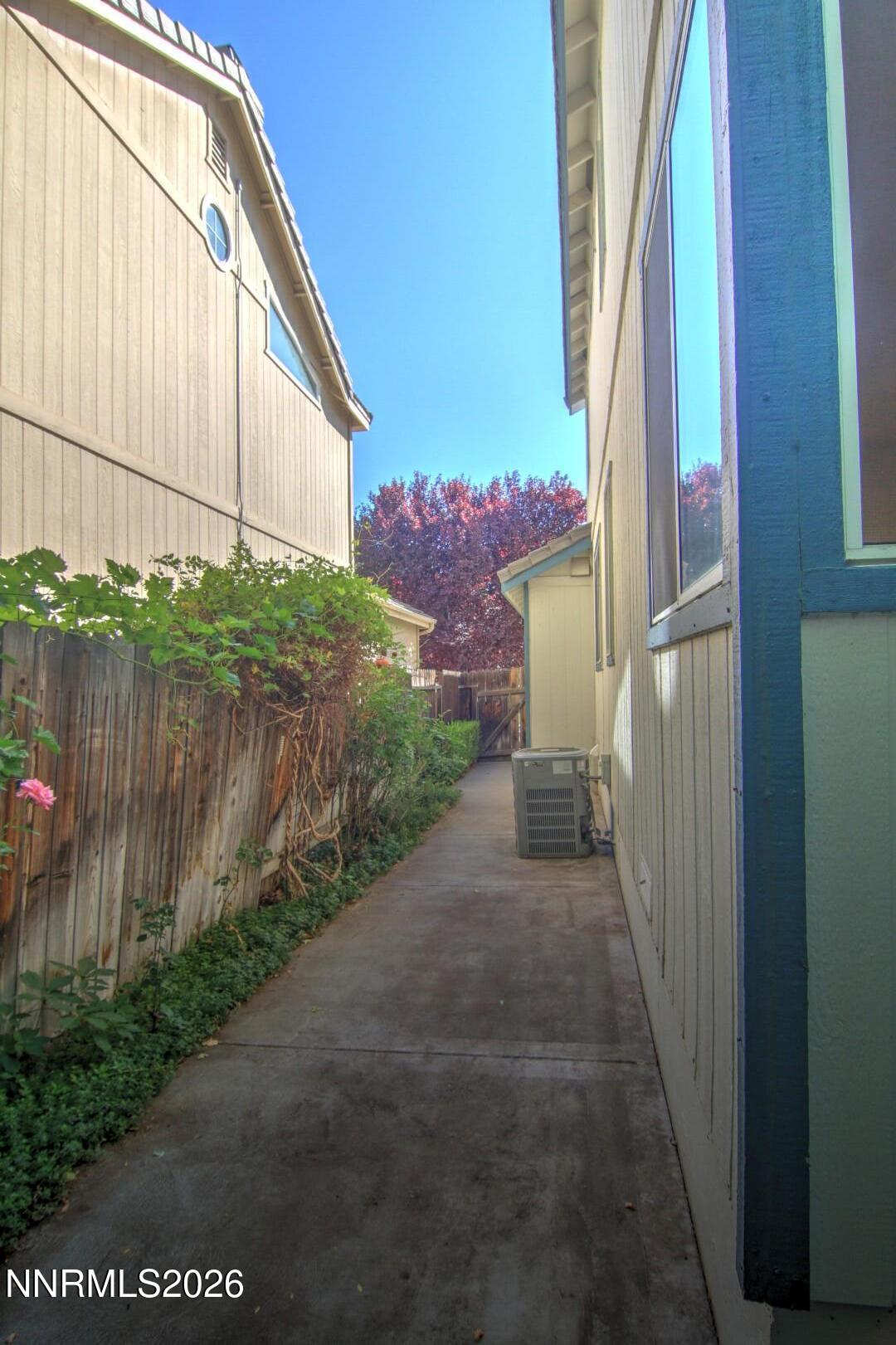 995 Leah Circle Property Photo 44