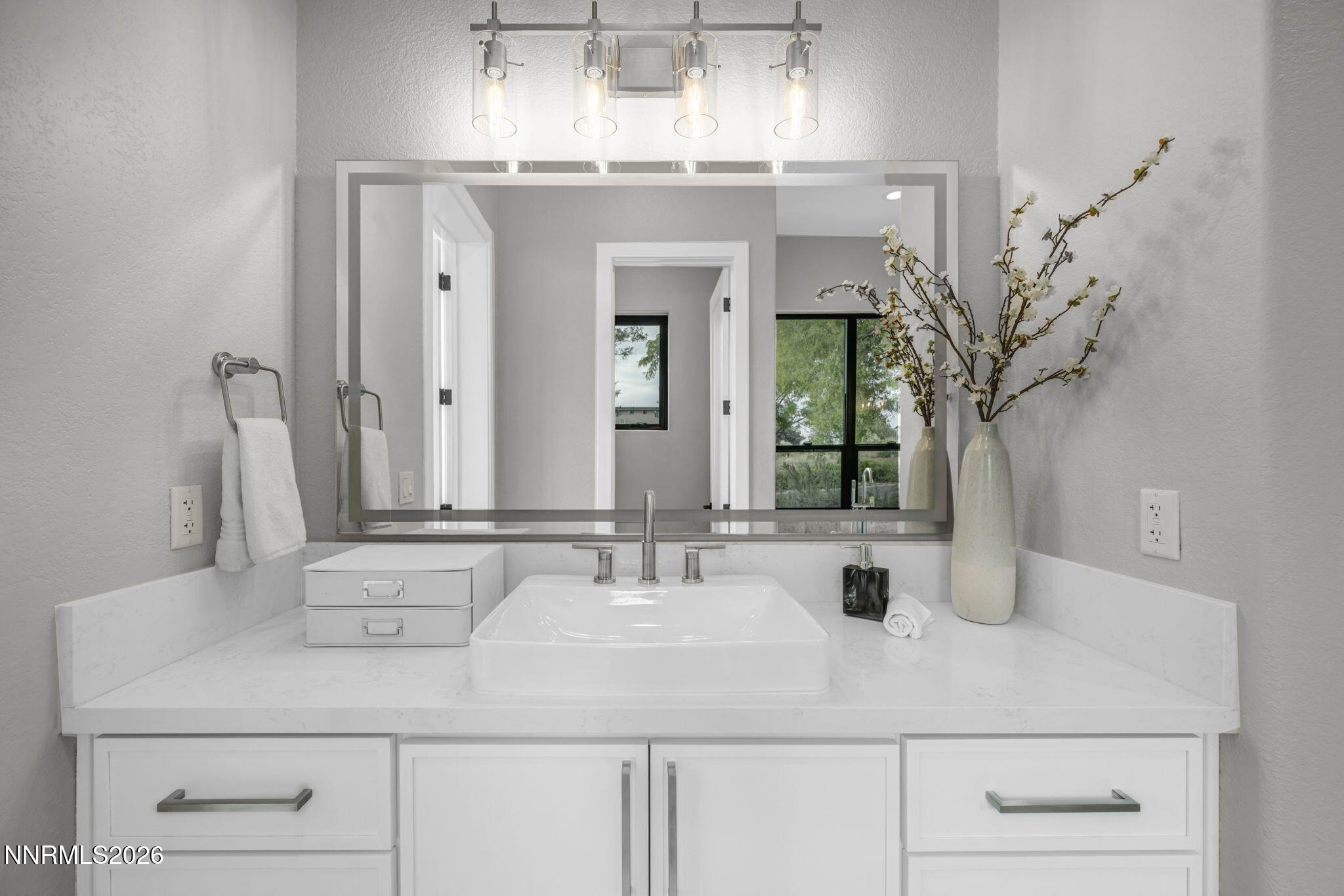 224 S Earlham Court Property Photo 24