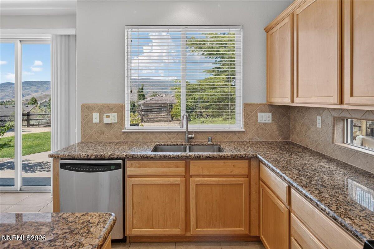 7730 Peavine Shadow Court Property Photo 13