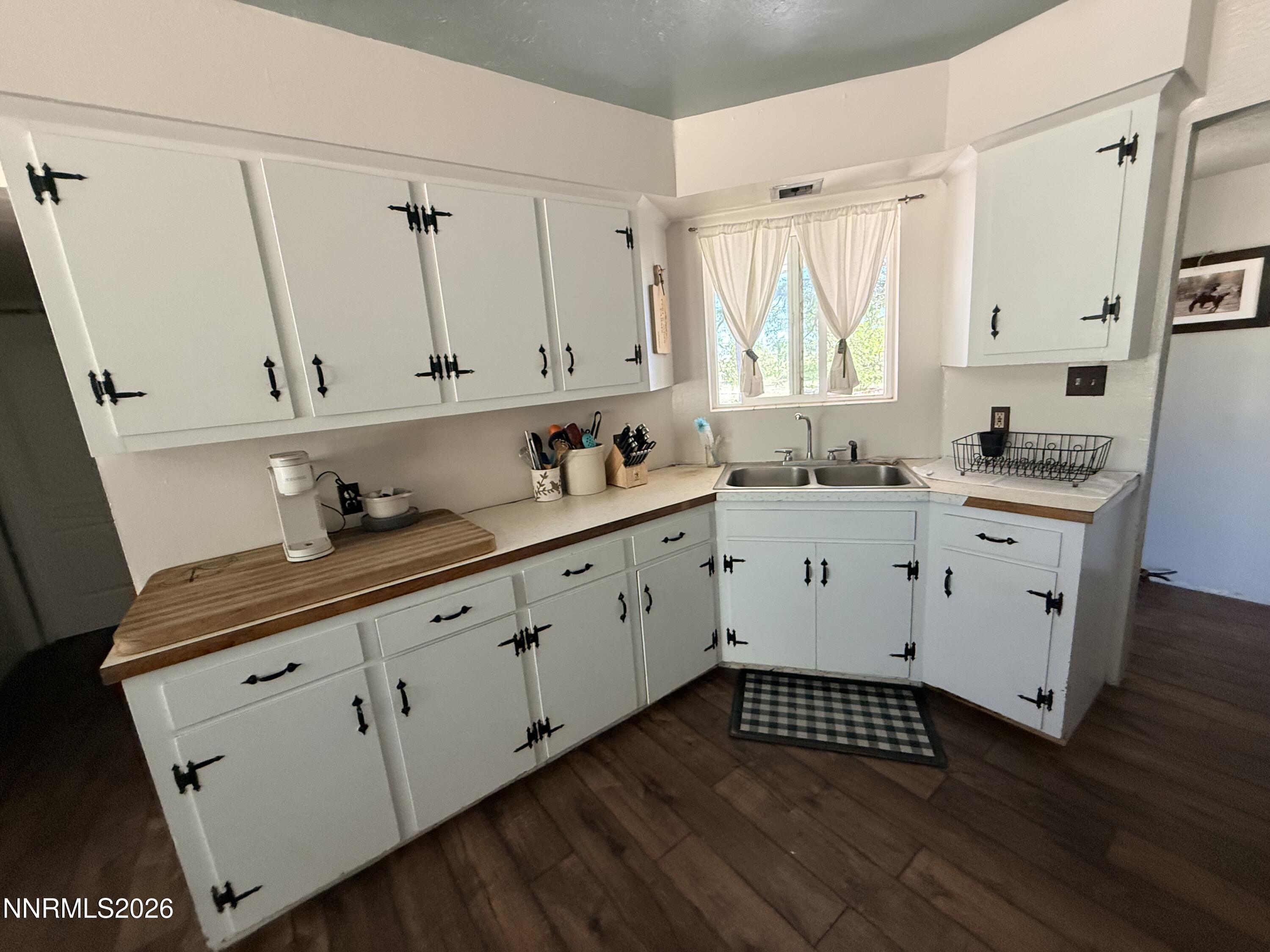 651 Highway 208 Property Photo 4