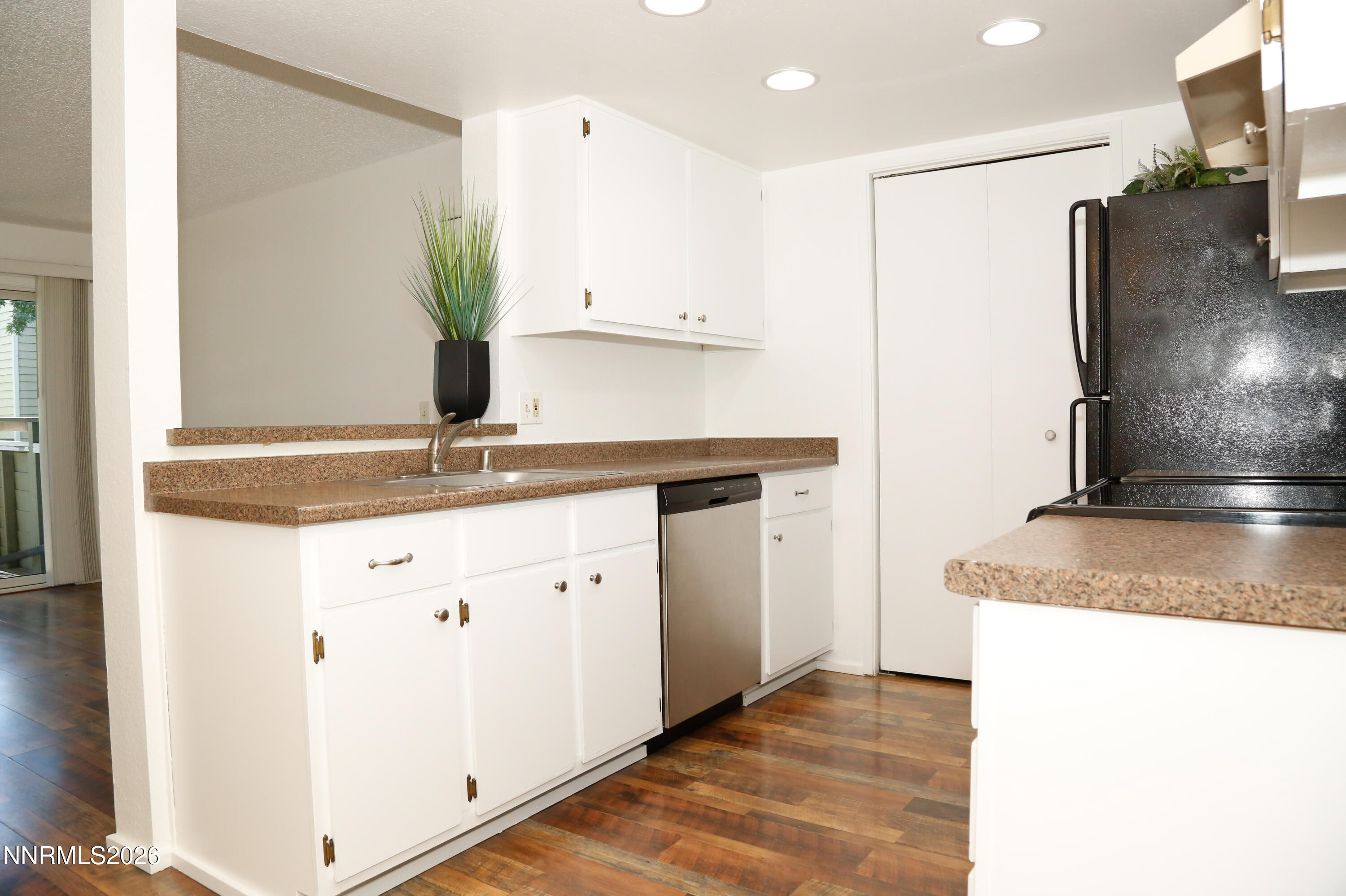 7680 Bluestone Drive #u351 Property Photo 5
