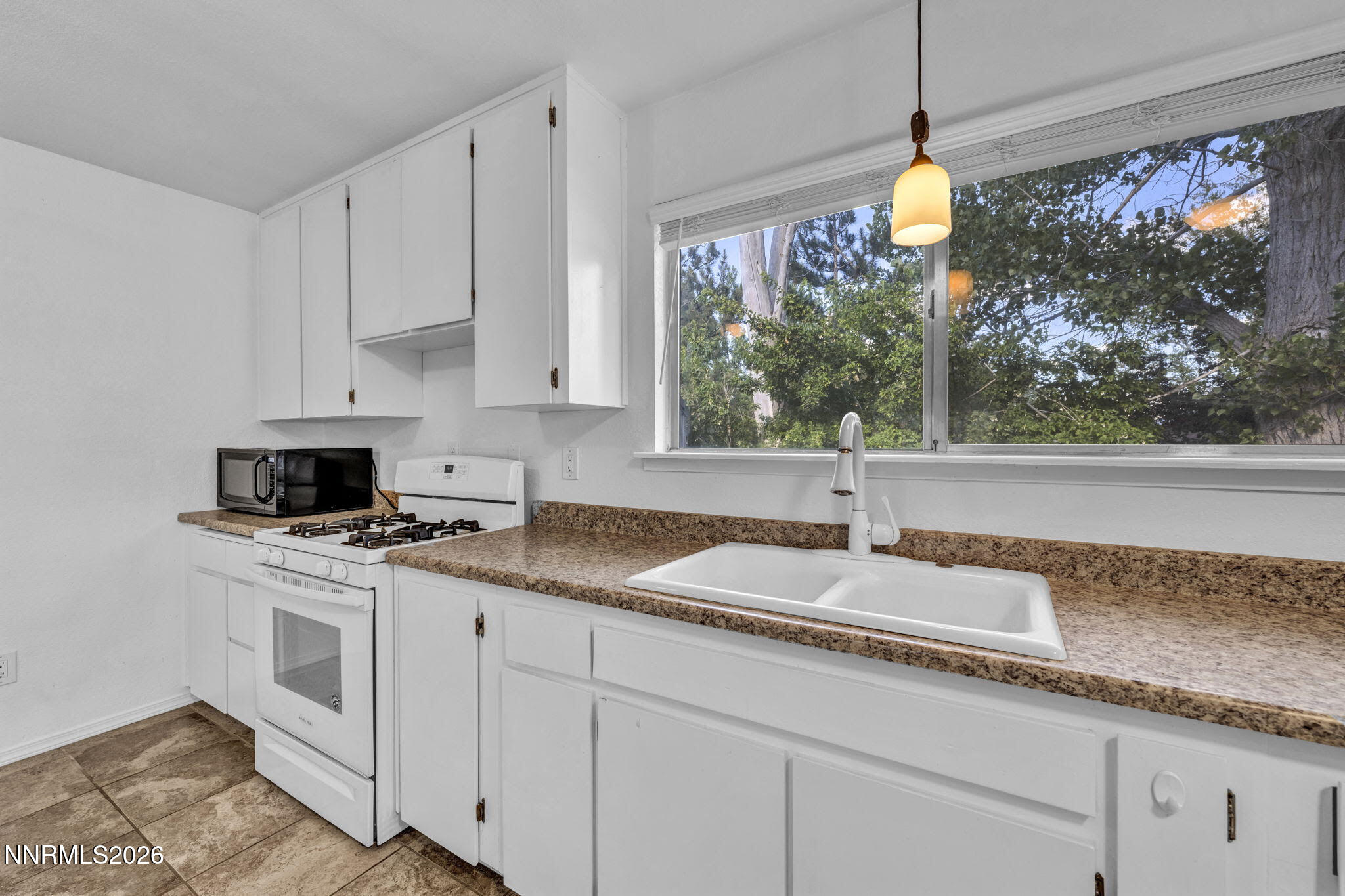 981 Mitch Drive Property Photo 18