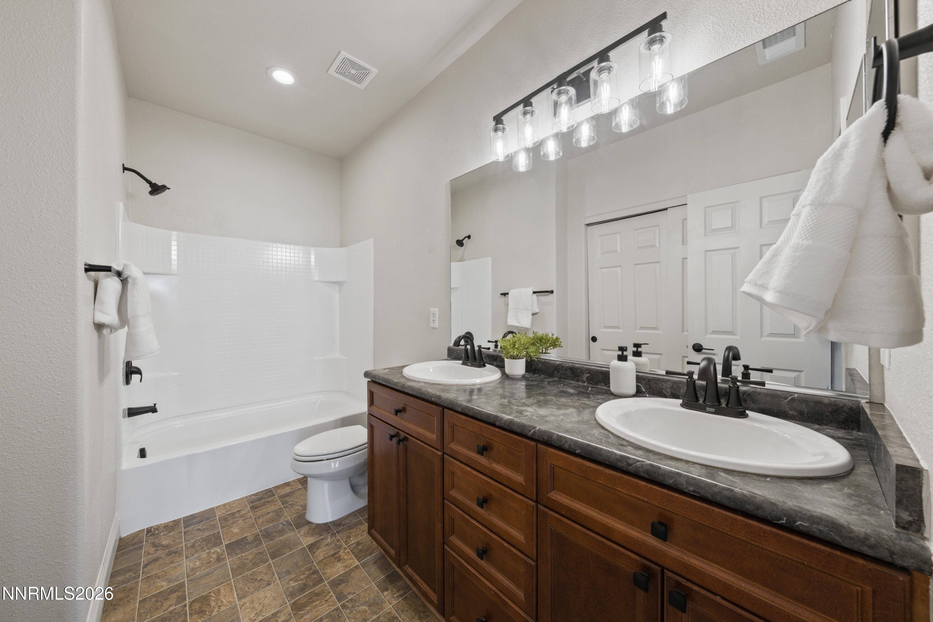 3114 Sterling Ridge Circle Property Photo 6