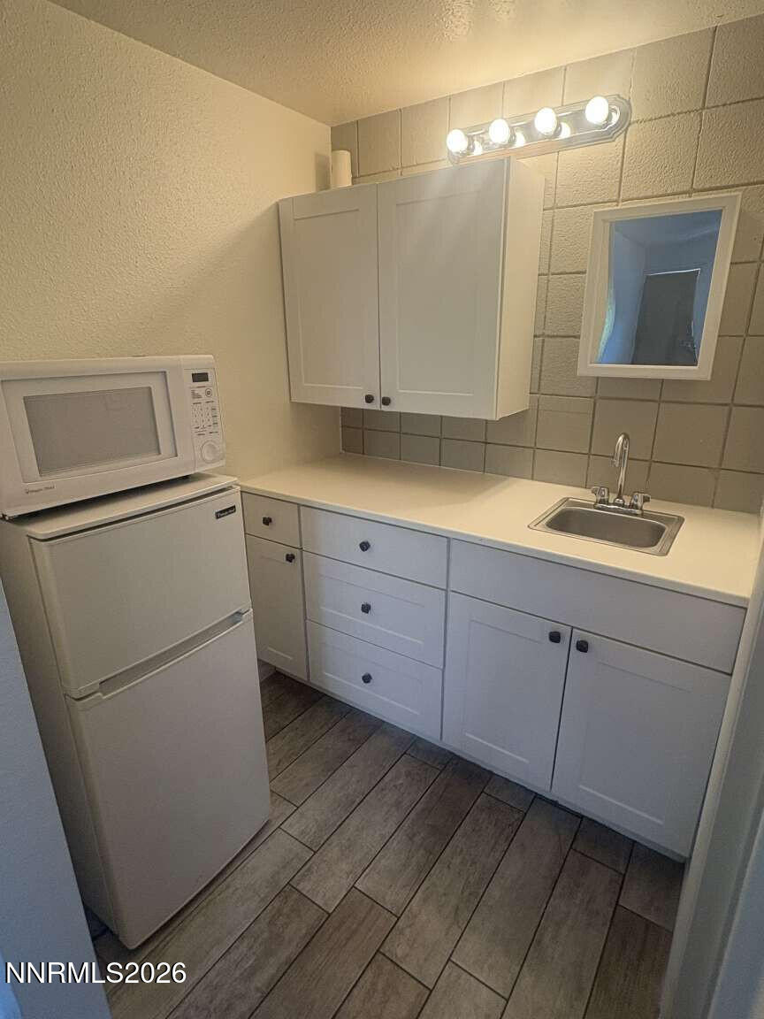 500 University Way Property Photo 3
