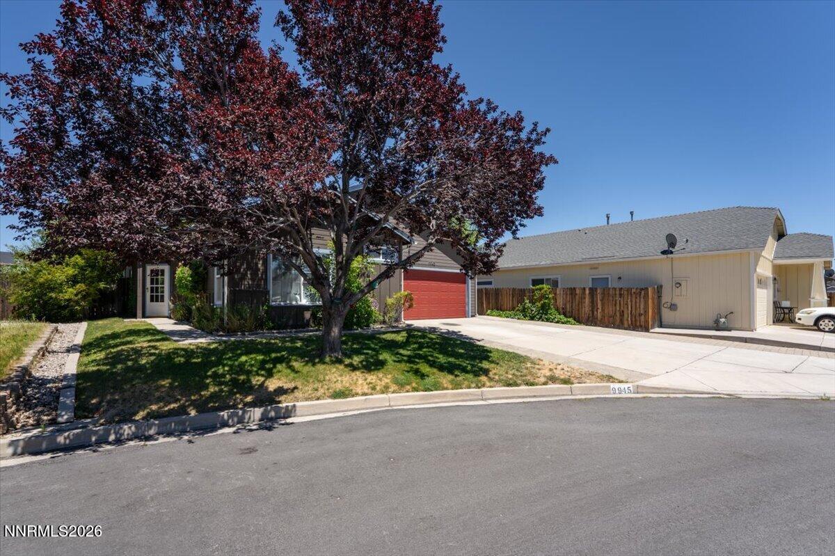 9945 Sandhaven Court Property Photo 1