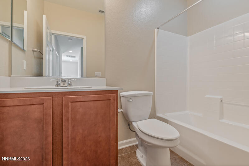 1052 Crown View Drive Property Photo 16