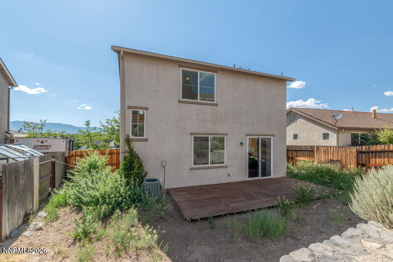 1052 Crown View Drive Property Photo 19