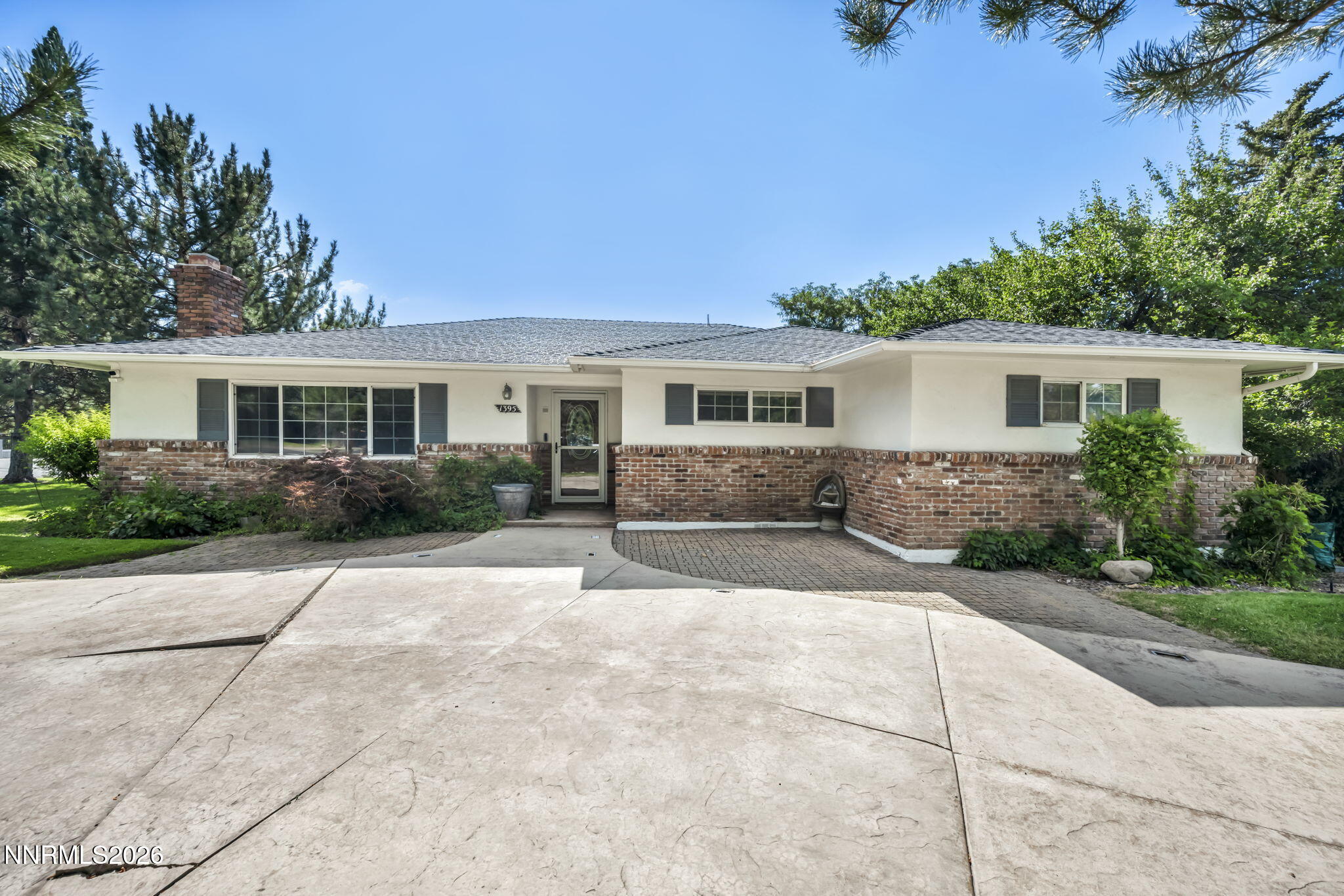 1395 Davidson Way Property Photo 2