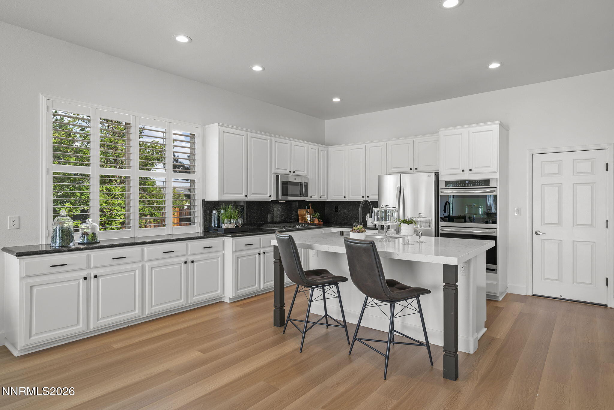 2711 Sun Chaser Court Property Photo 19