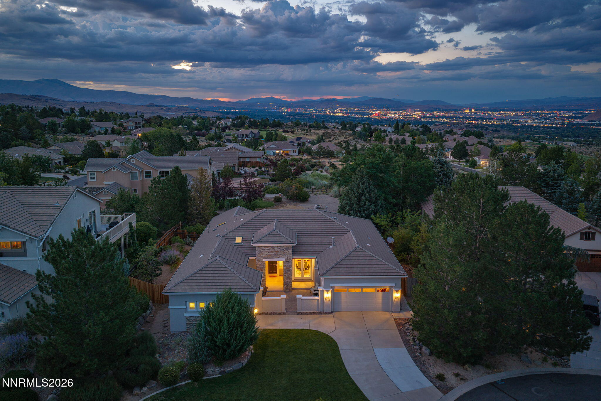 2711 Sun Chaser Court Property Photo 47