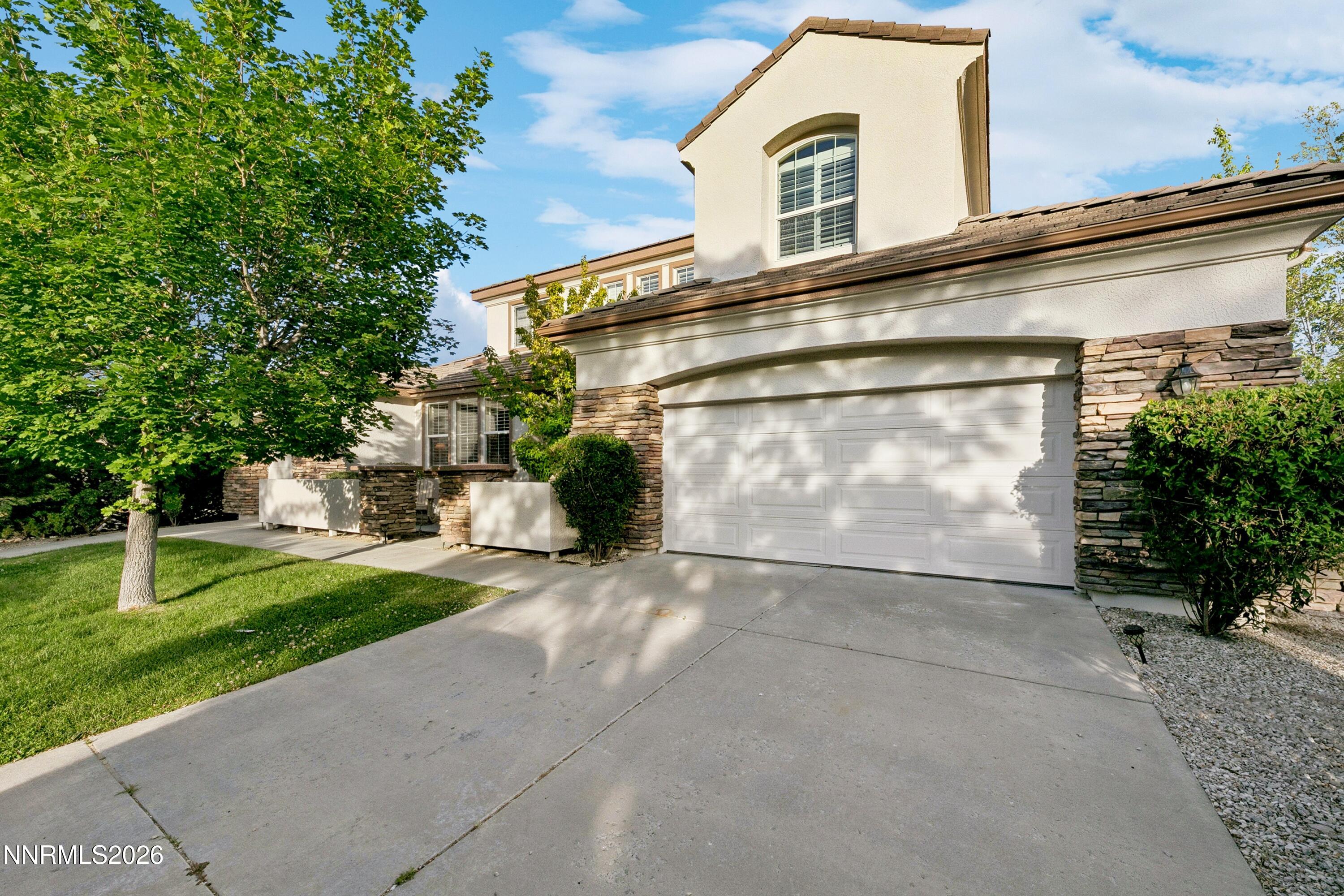 8120 Willow Ranch Trail Property Photo 3