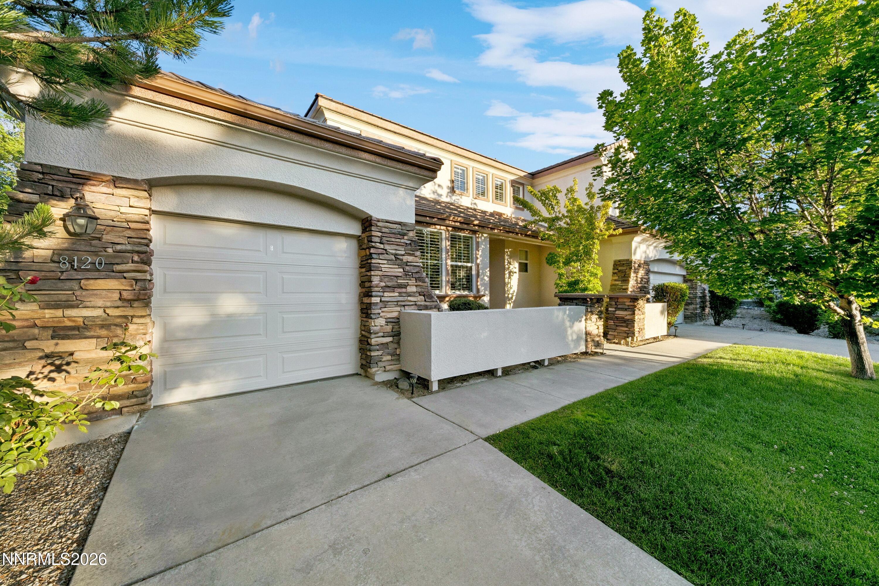 8120 Willow Ranch Trail Property Photo 4