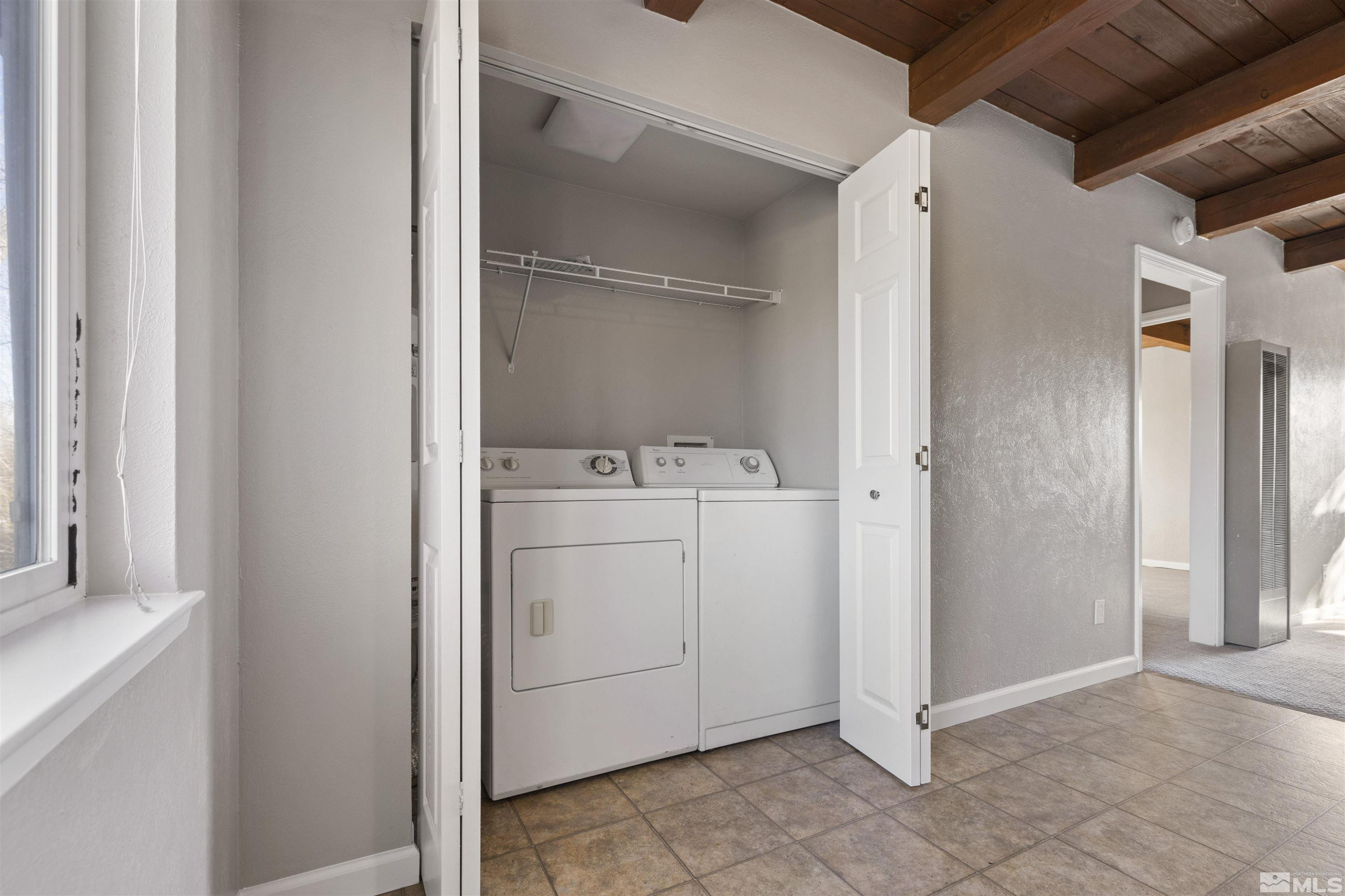 695 Denslowe Drive Property Photo 8
