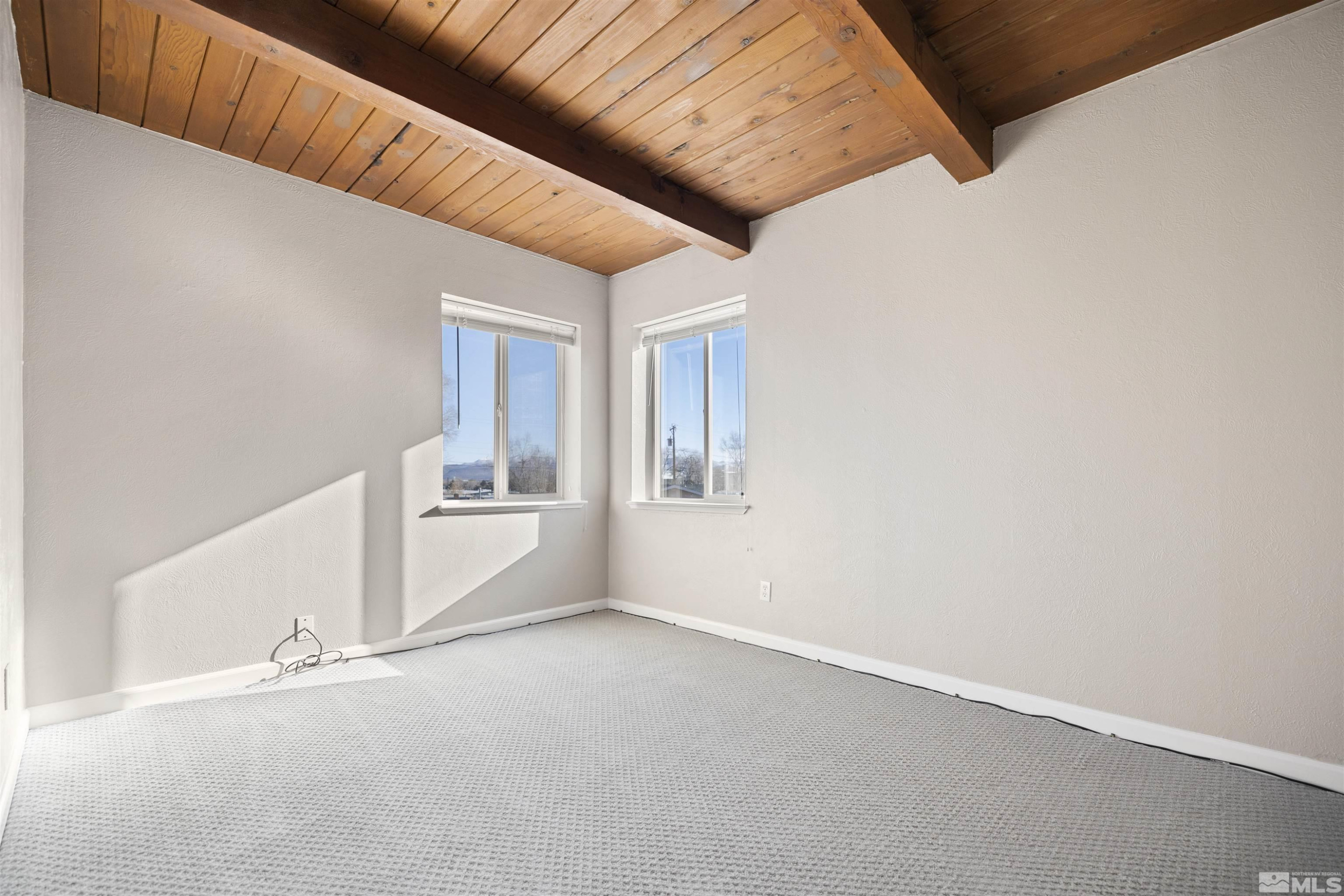 695 Denslowe Drive Property Photo 10