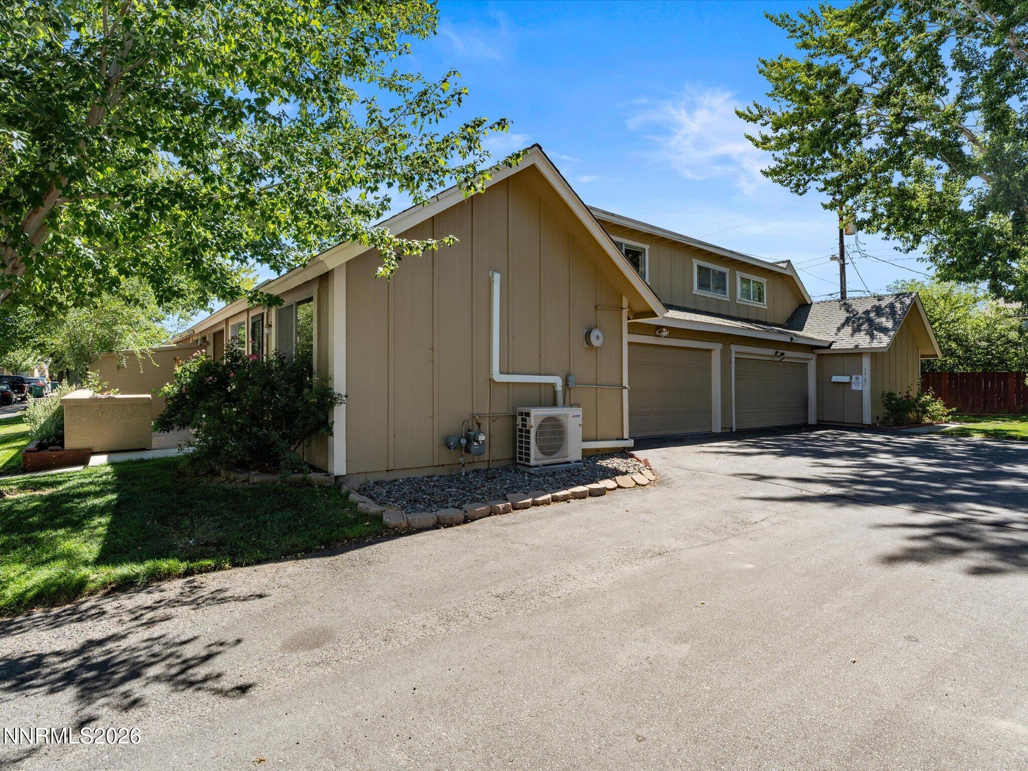 1763 London Circle Property Photo 31