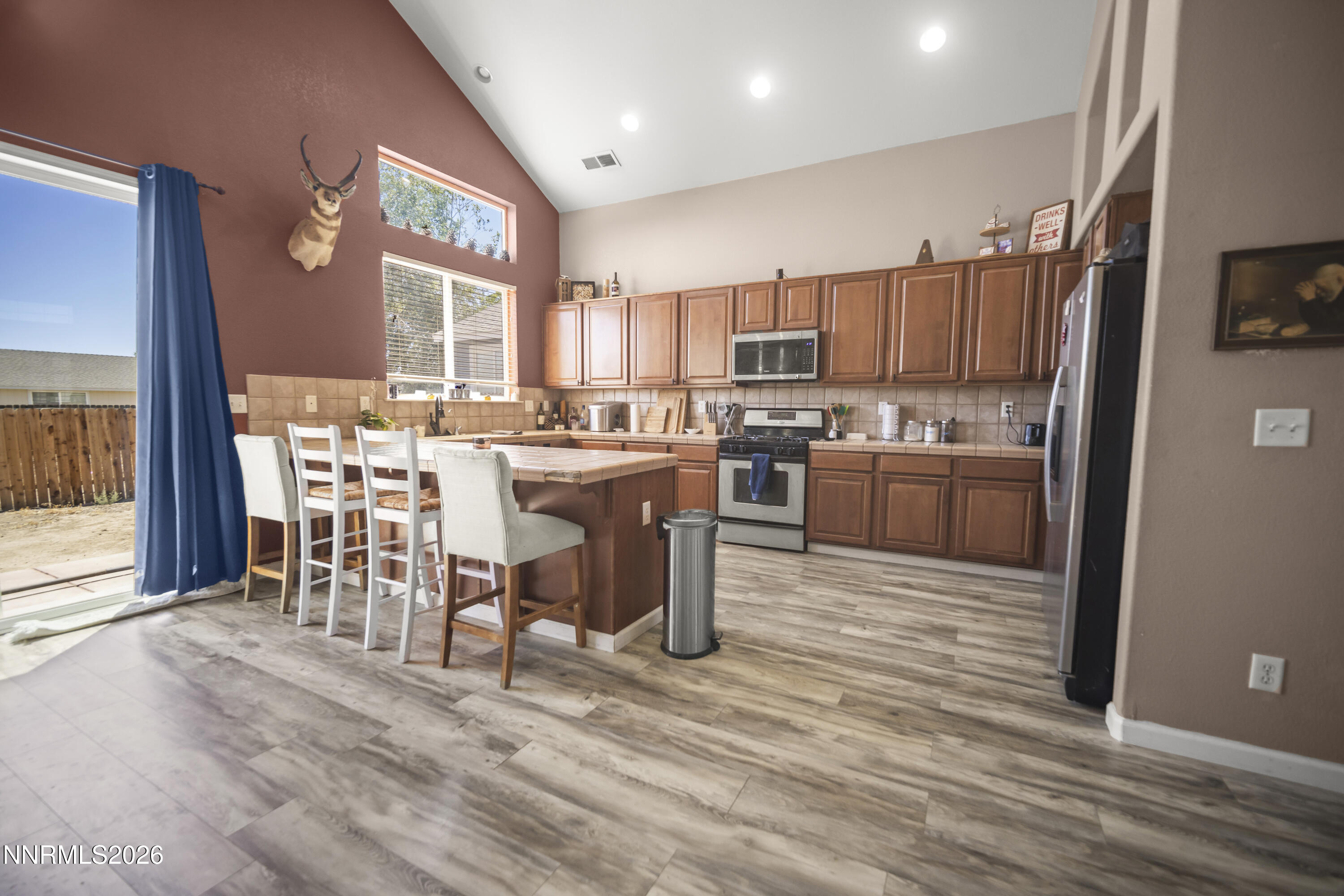 1265 Mountain Rose Drive Property Photo 7