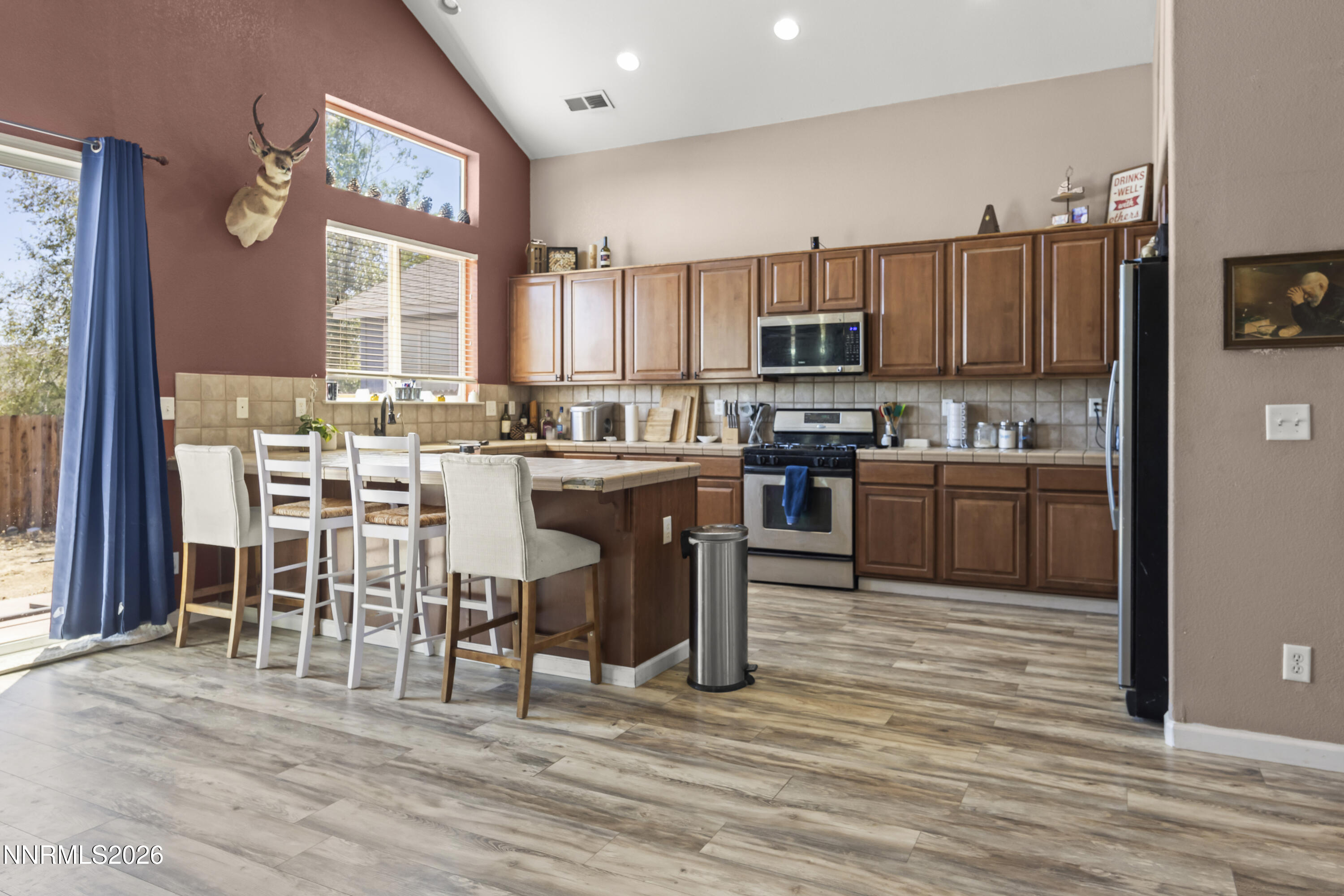 1265 Mountain Rose Drive Property Photo 8