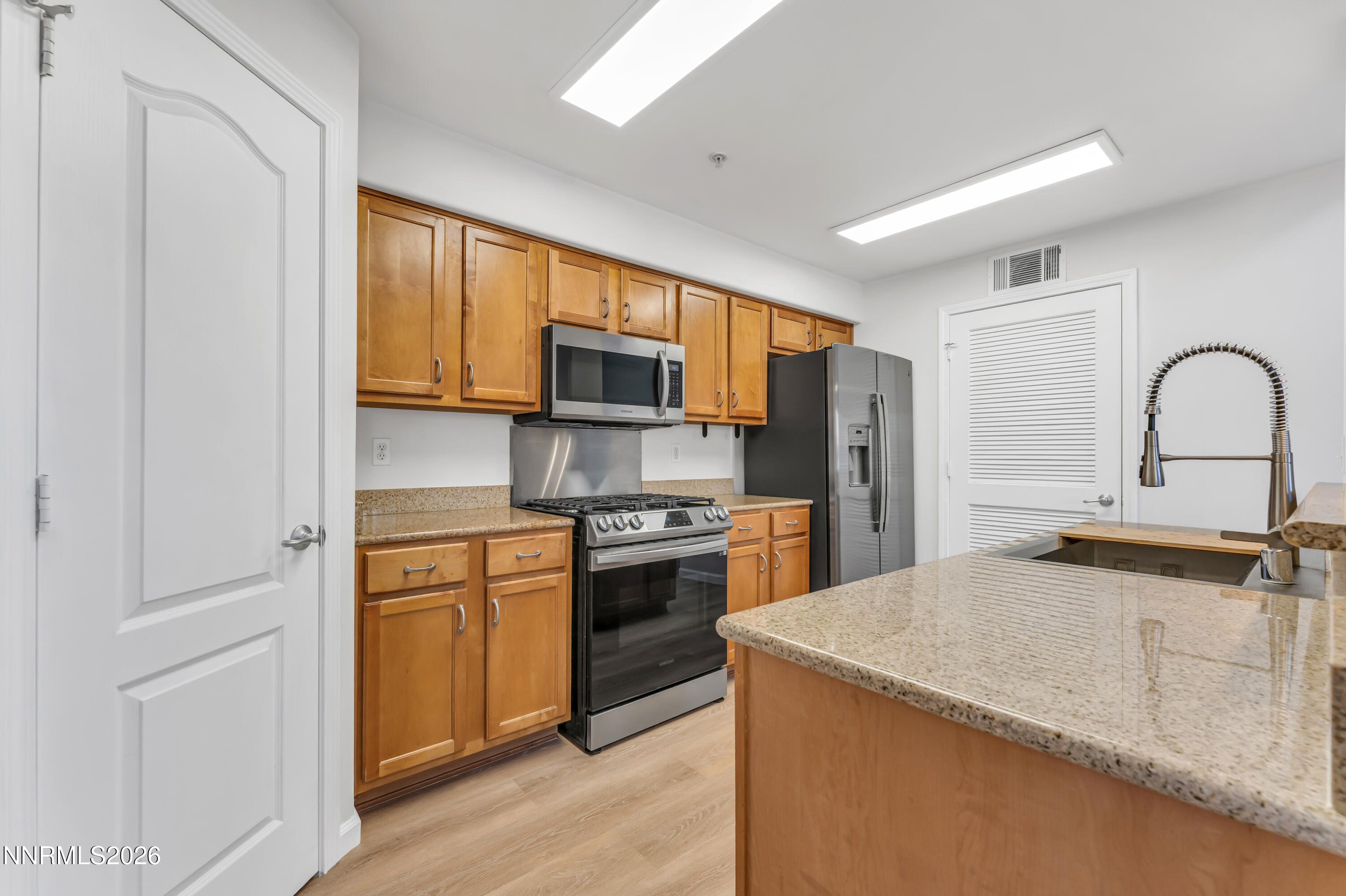 1325 S Meadows Parkway # 122 Property Photo 12